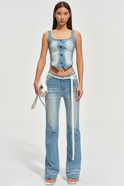 Körpernah-Weste aus gewaschenem Denim