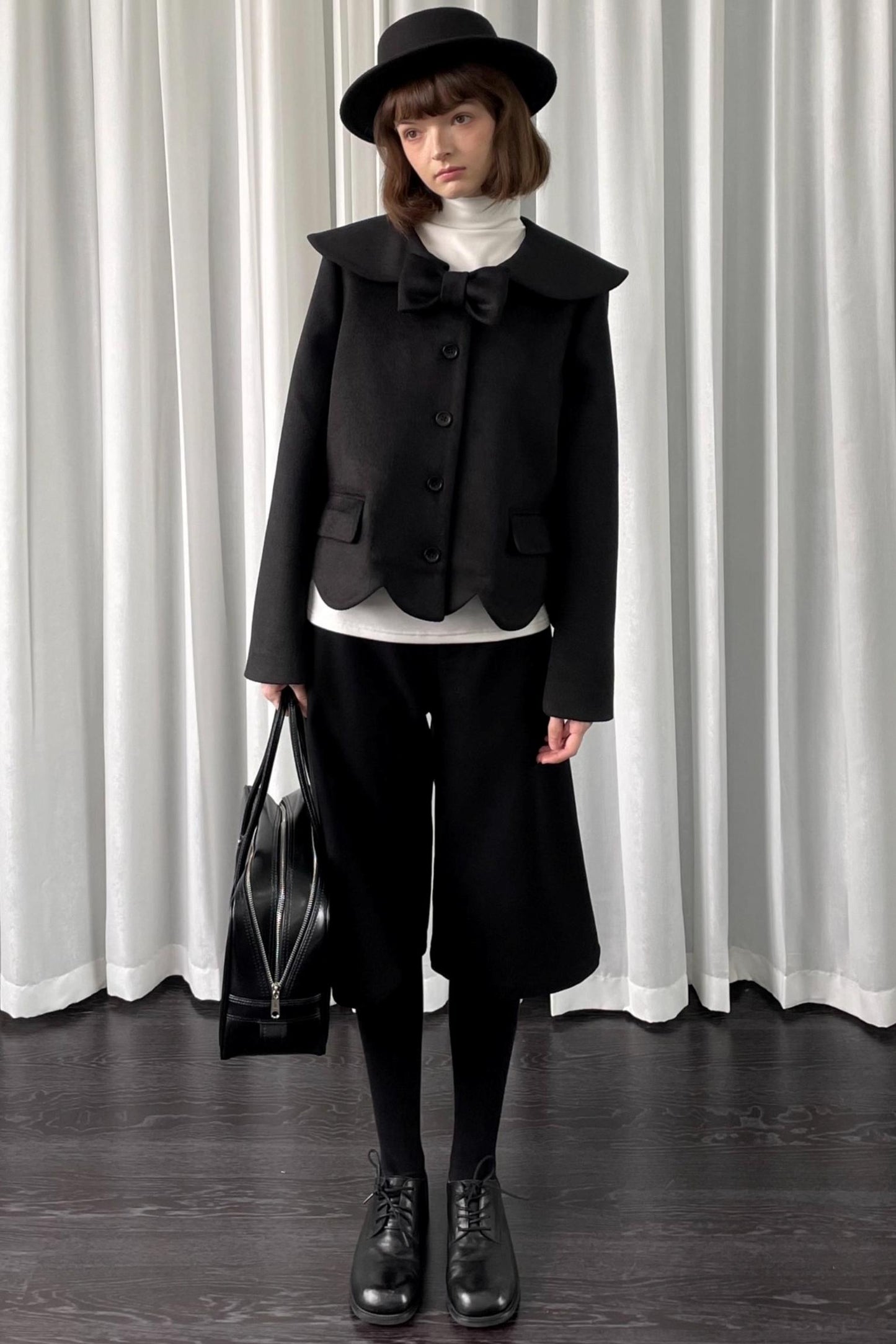 Black Cropped Wide-Leg Pants