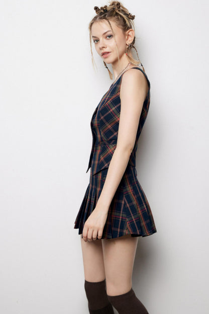 Slim Fit V-Neck Vest