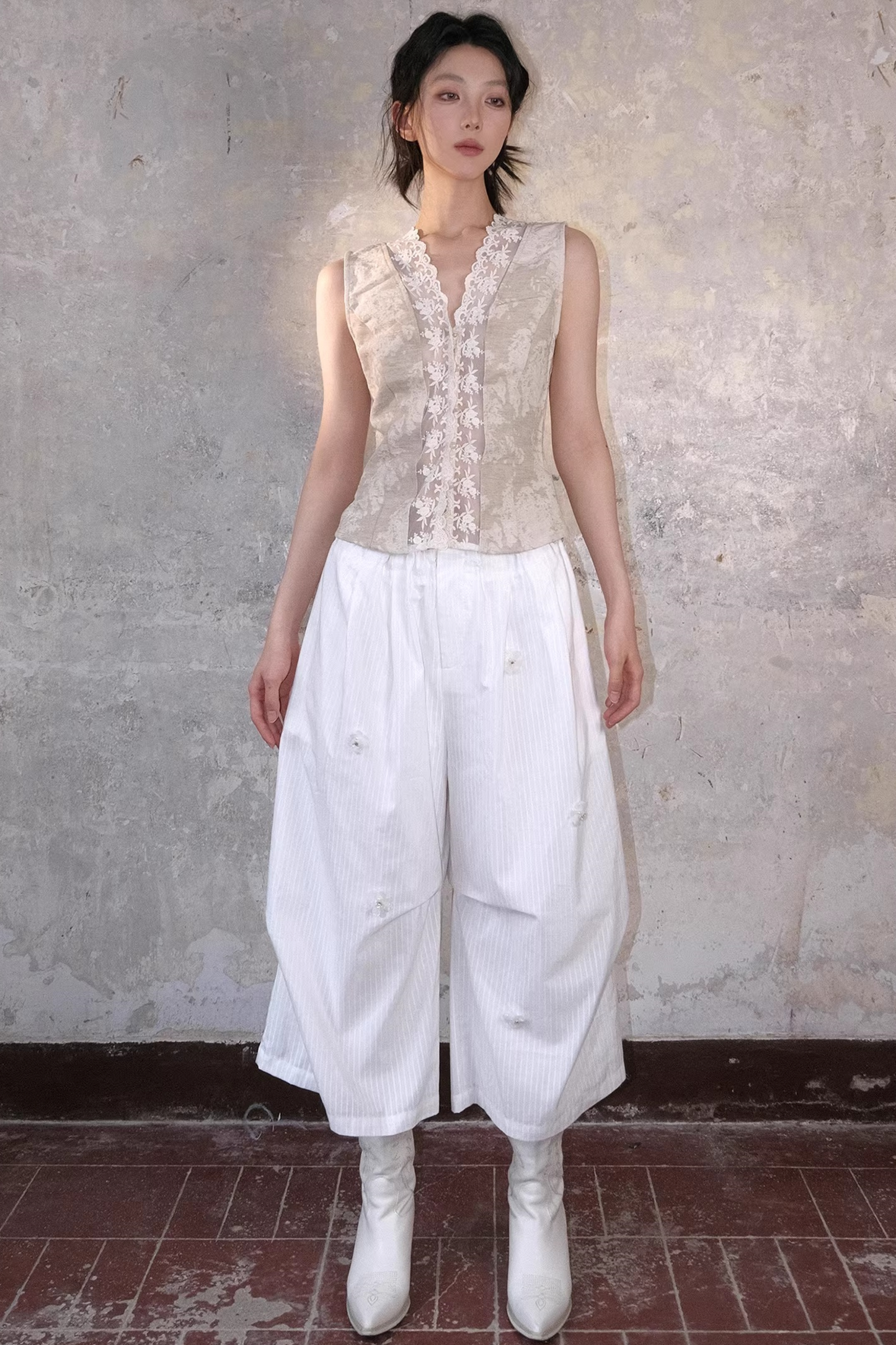 Three-Dimensional Floral Striped Pants