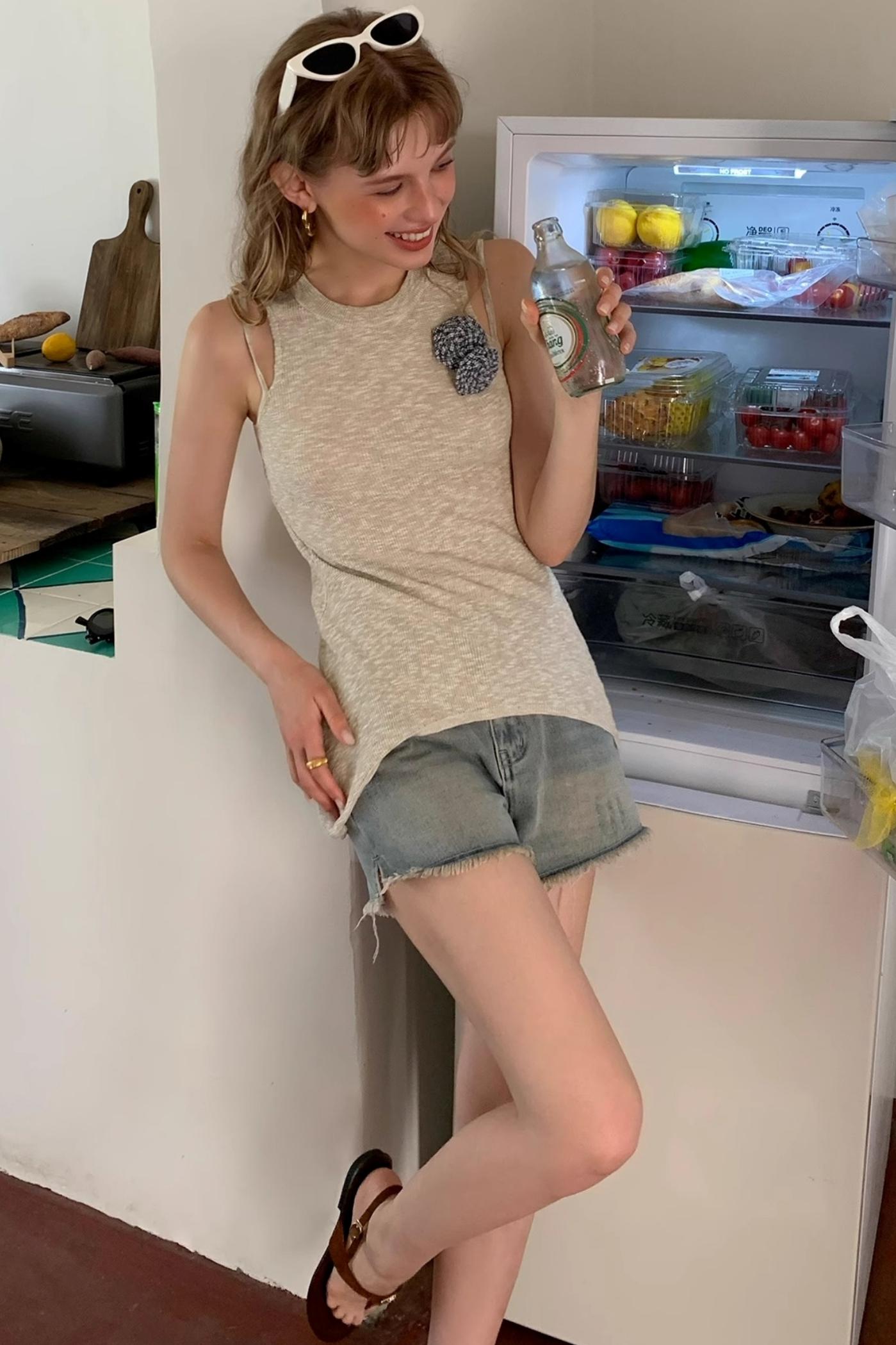 Round Neck Back Cut Camisole