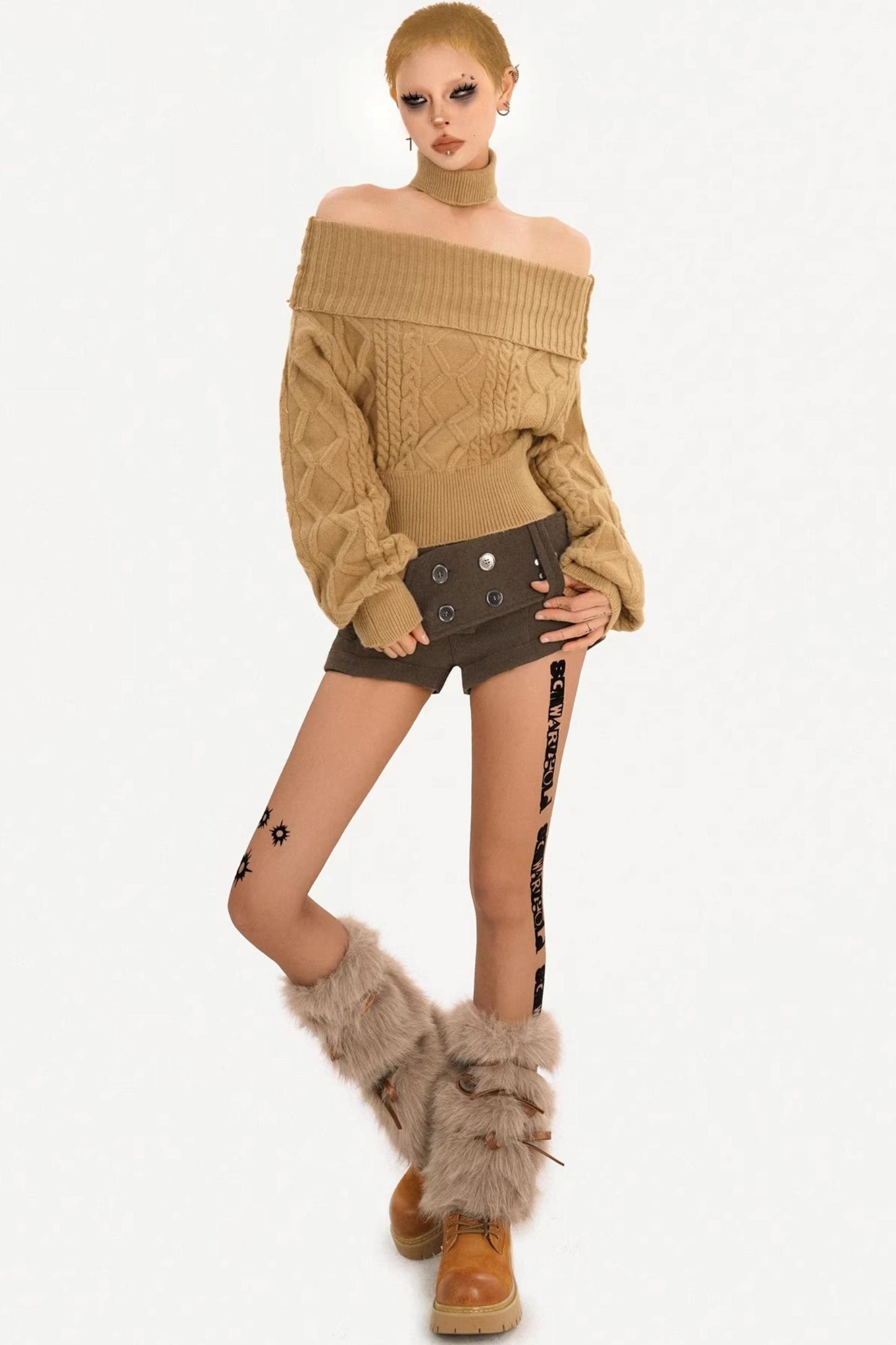 Retro Winter Waist-Cinching Shorts