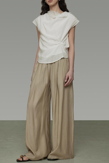 Flowing Pleated Wide-Leg Trousers