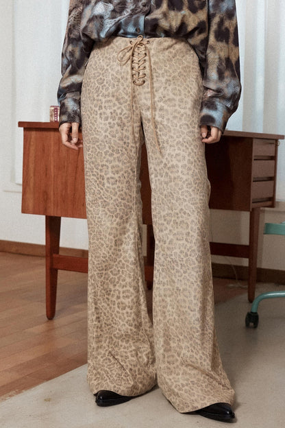 Gentle Corduroy Flared Pants