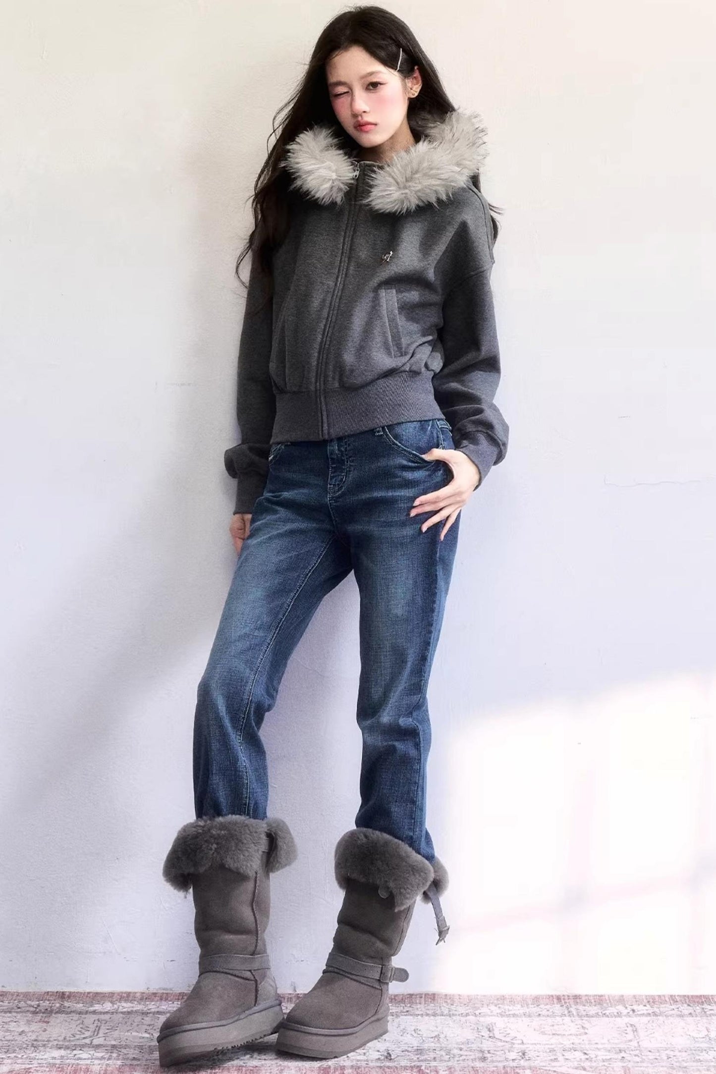 Thin Language Washed Denim Pants