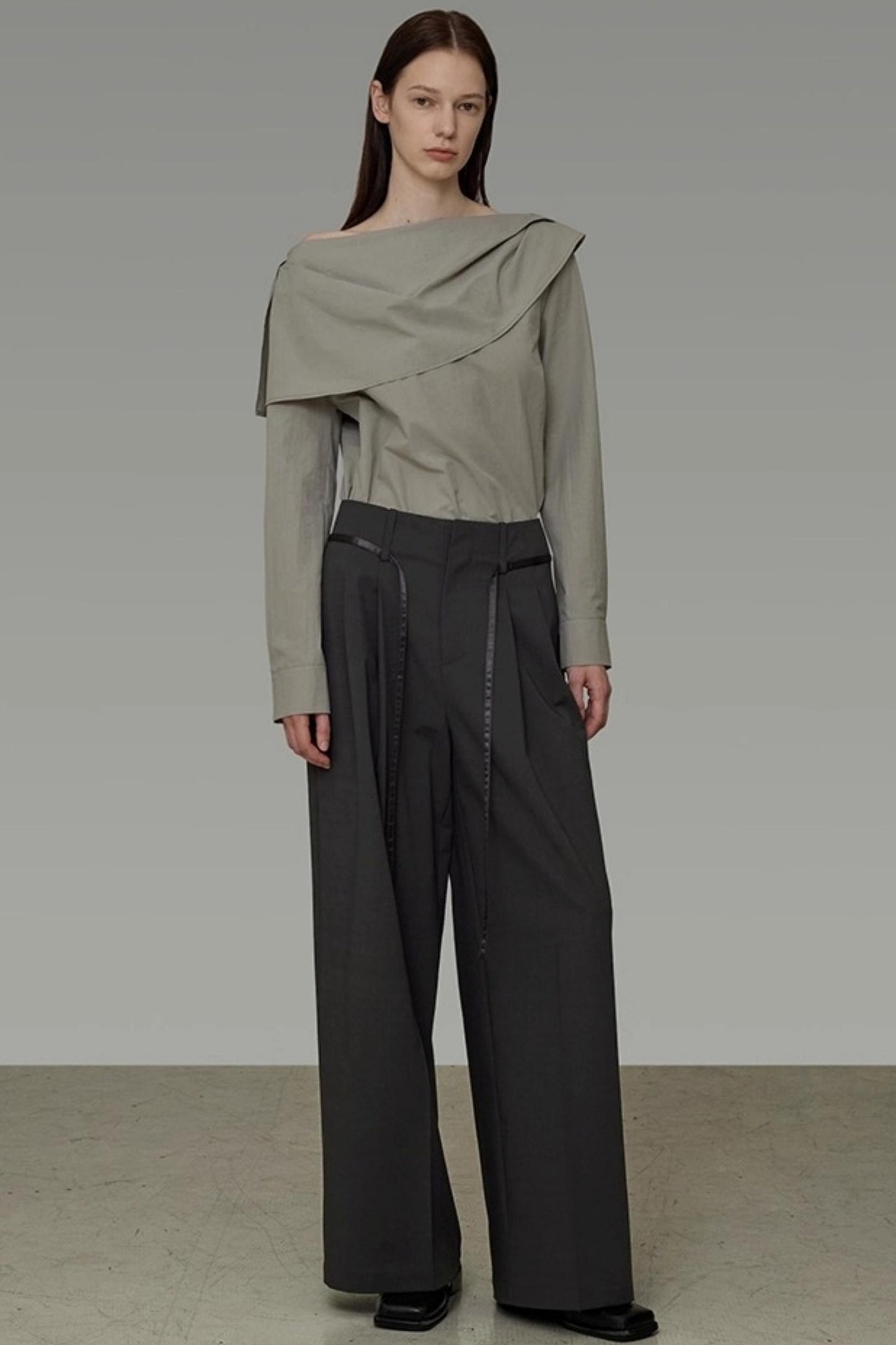 Double-Neck Slanted Shoulder Shirt