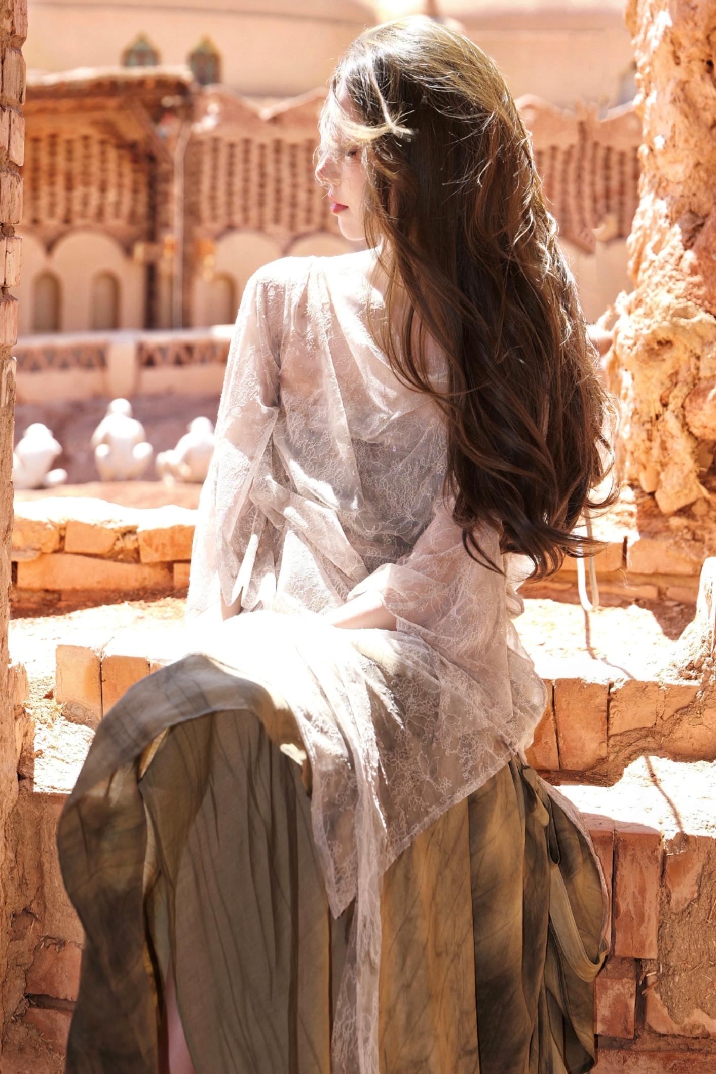 Lace Panelled Top Set-Up