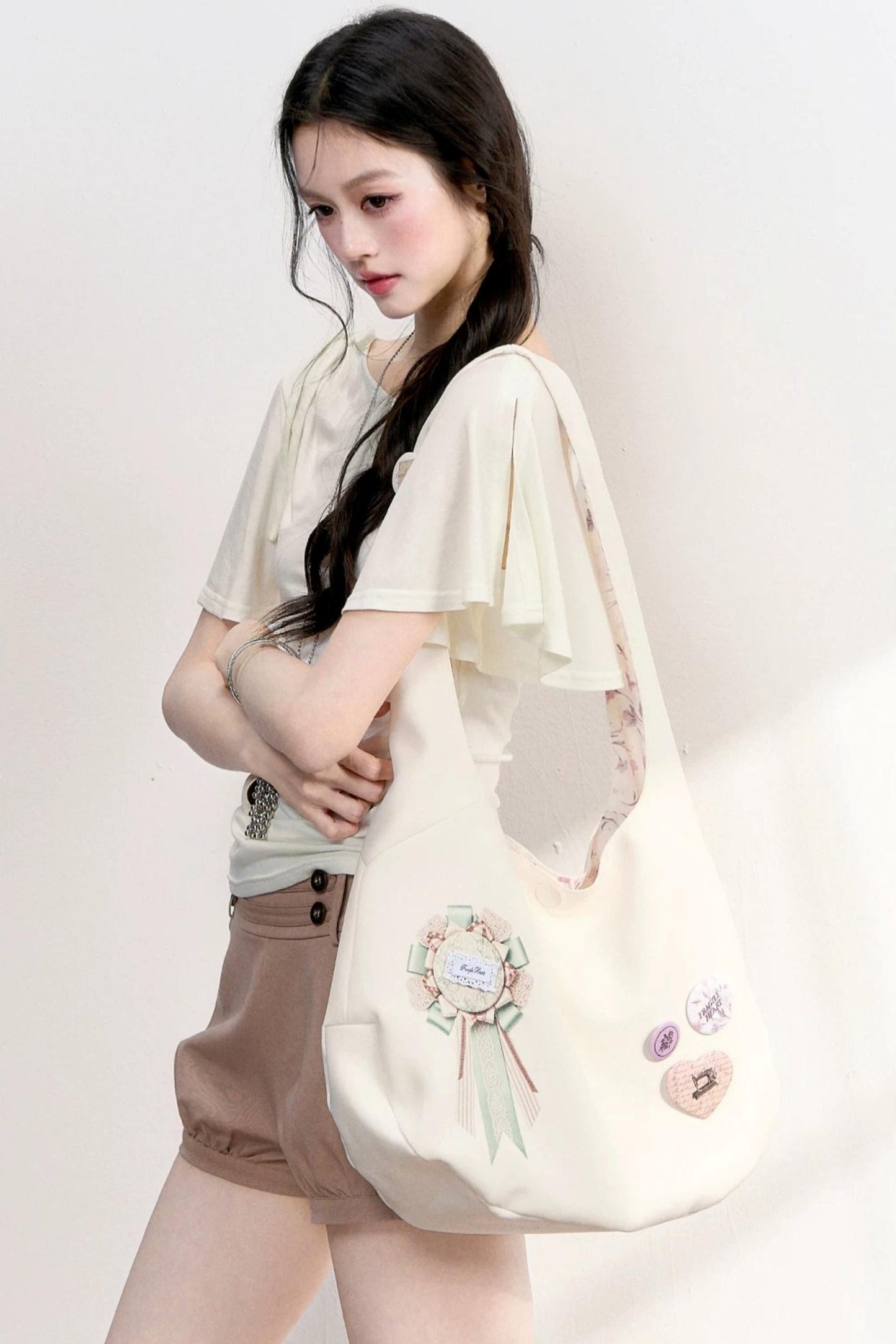 Completo con borsa tote leggera stampata