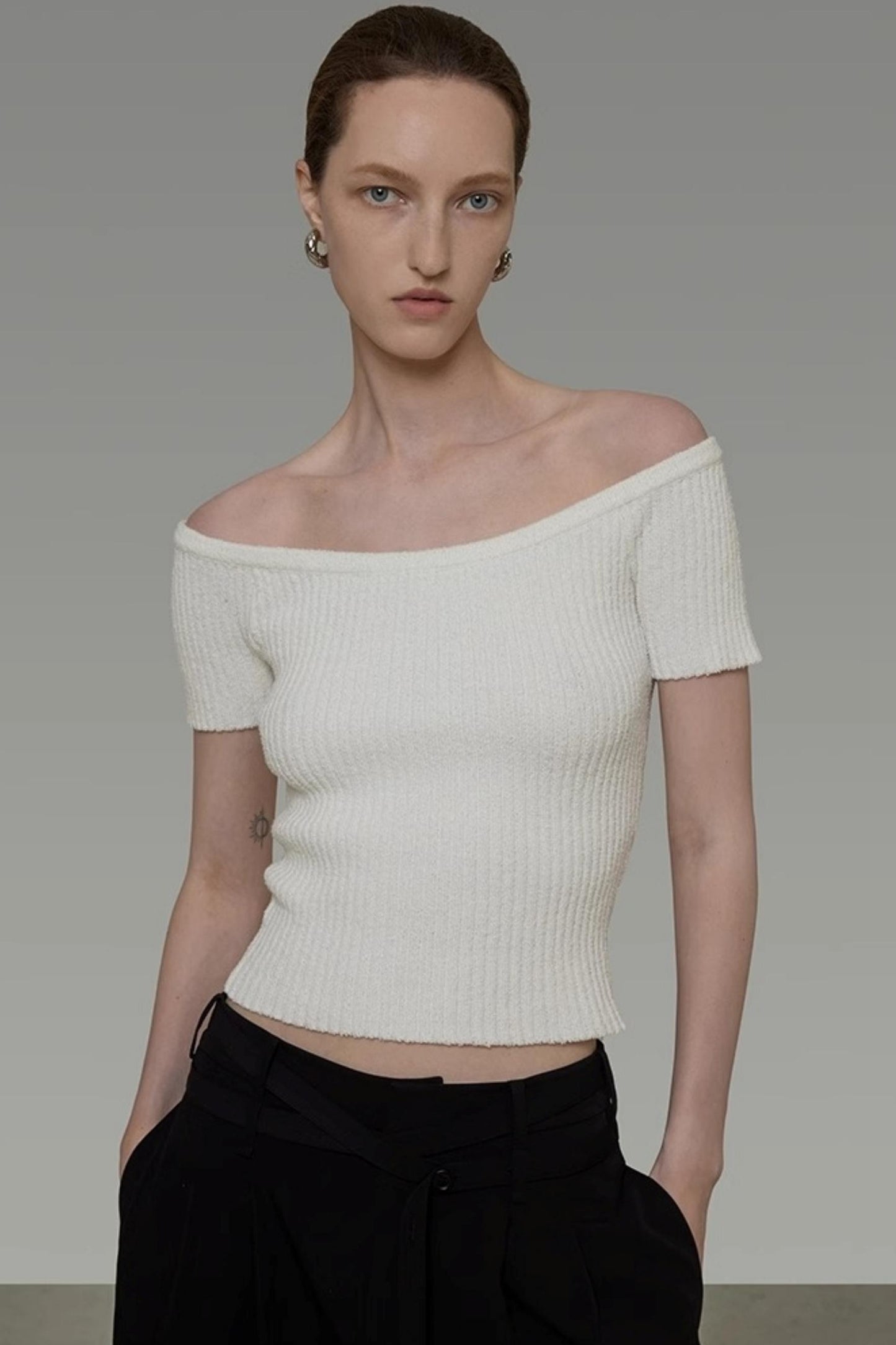 One-Shoulder Knit Top