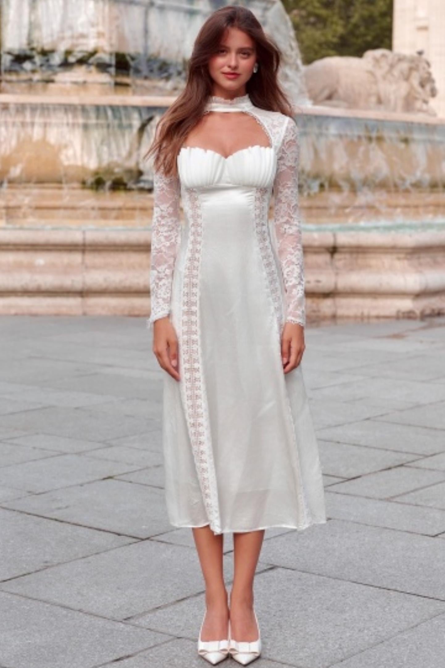 Moonlight Hera Lace Dress