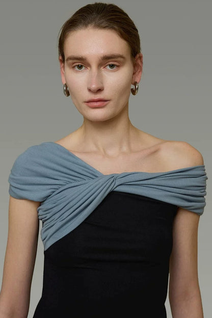 Off-Shoulder Knitted Top