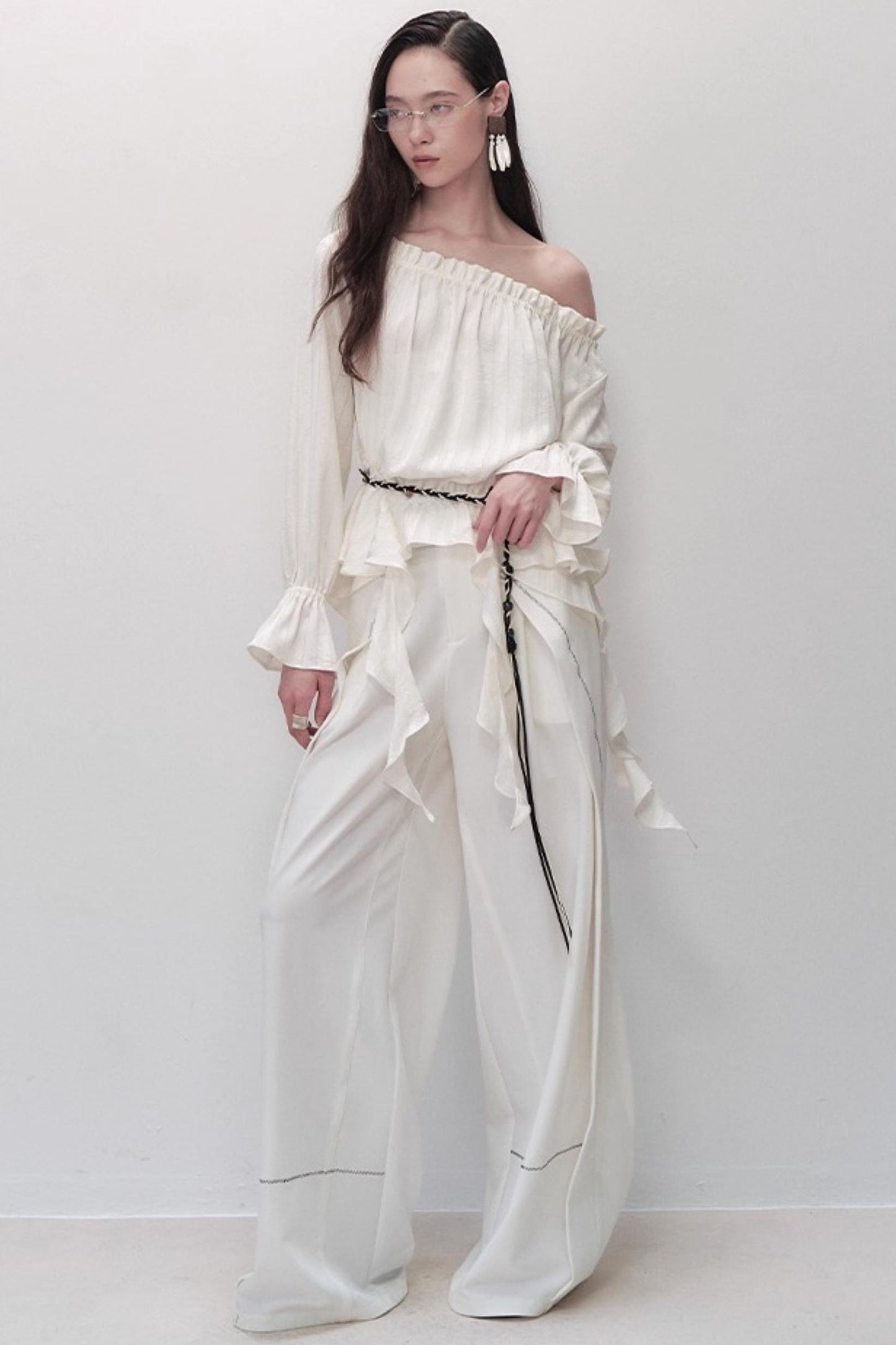 French Design One-Shoulder Ruffle Shirt