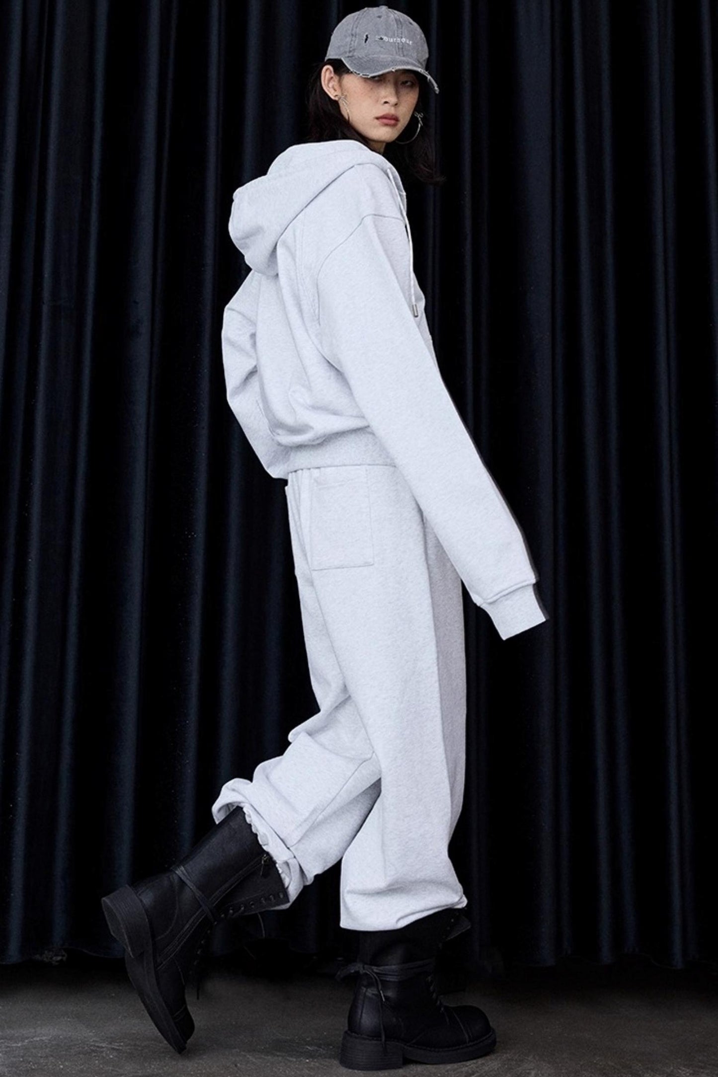 Grey Winter Pullover Sweatshirt Set-Up