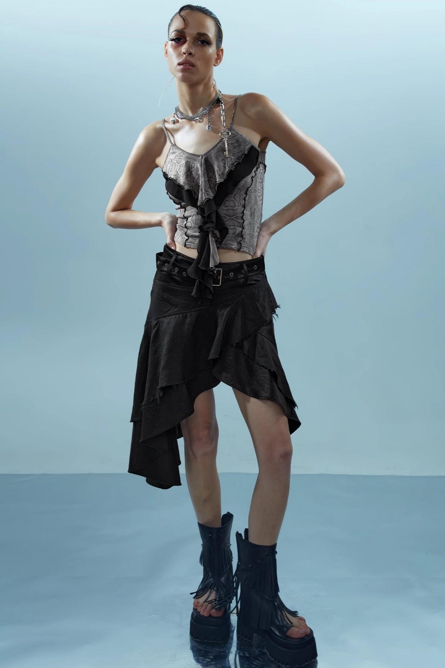 Spectacular Linen Skirt Set-Up