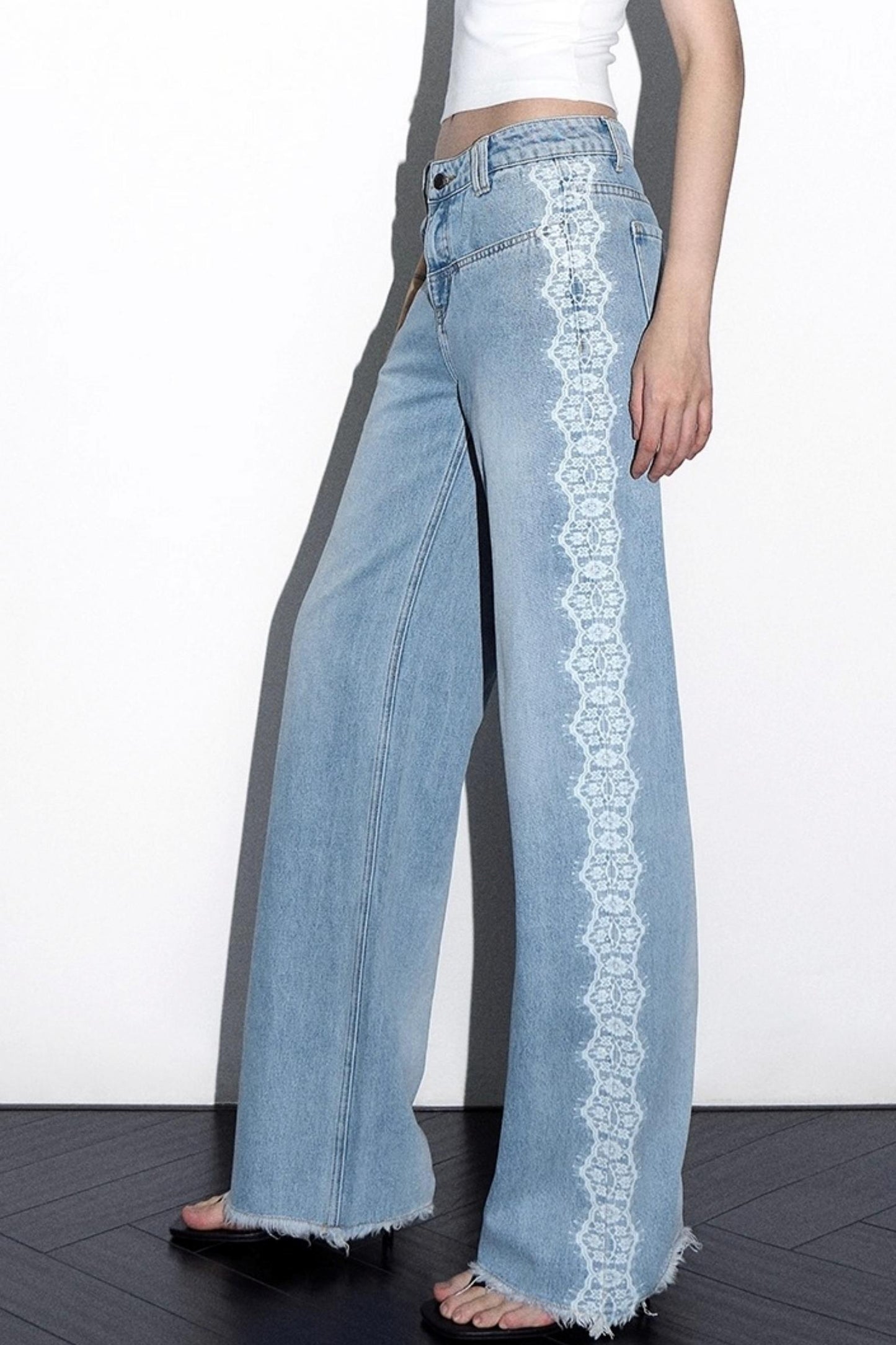 Lace Raw Hem Straight Jeans