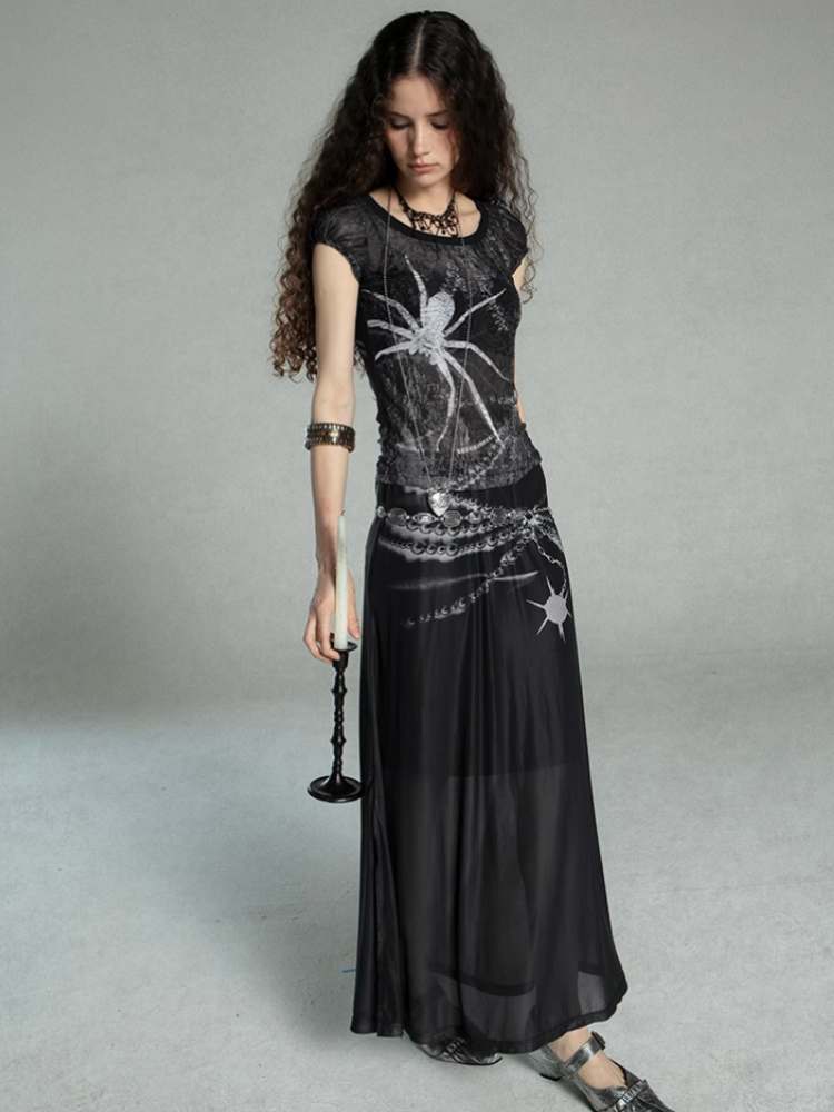 Spider Print T-Shirt & Mesh Long Skirt