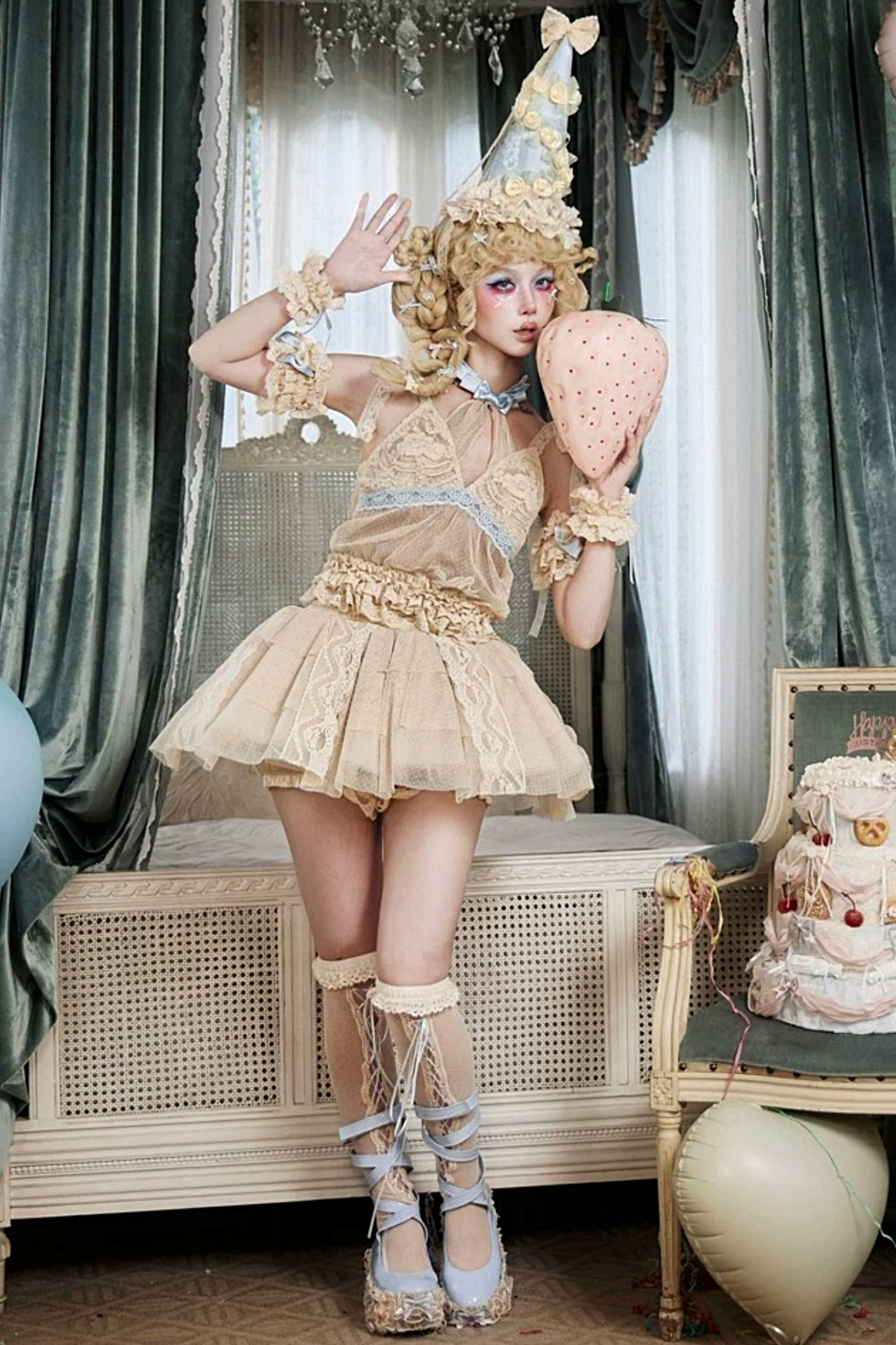 Jupe en dentelle vintage rococo française