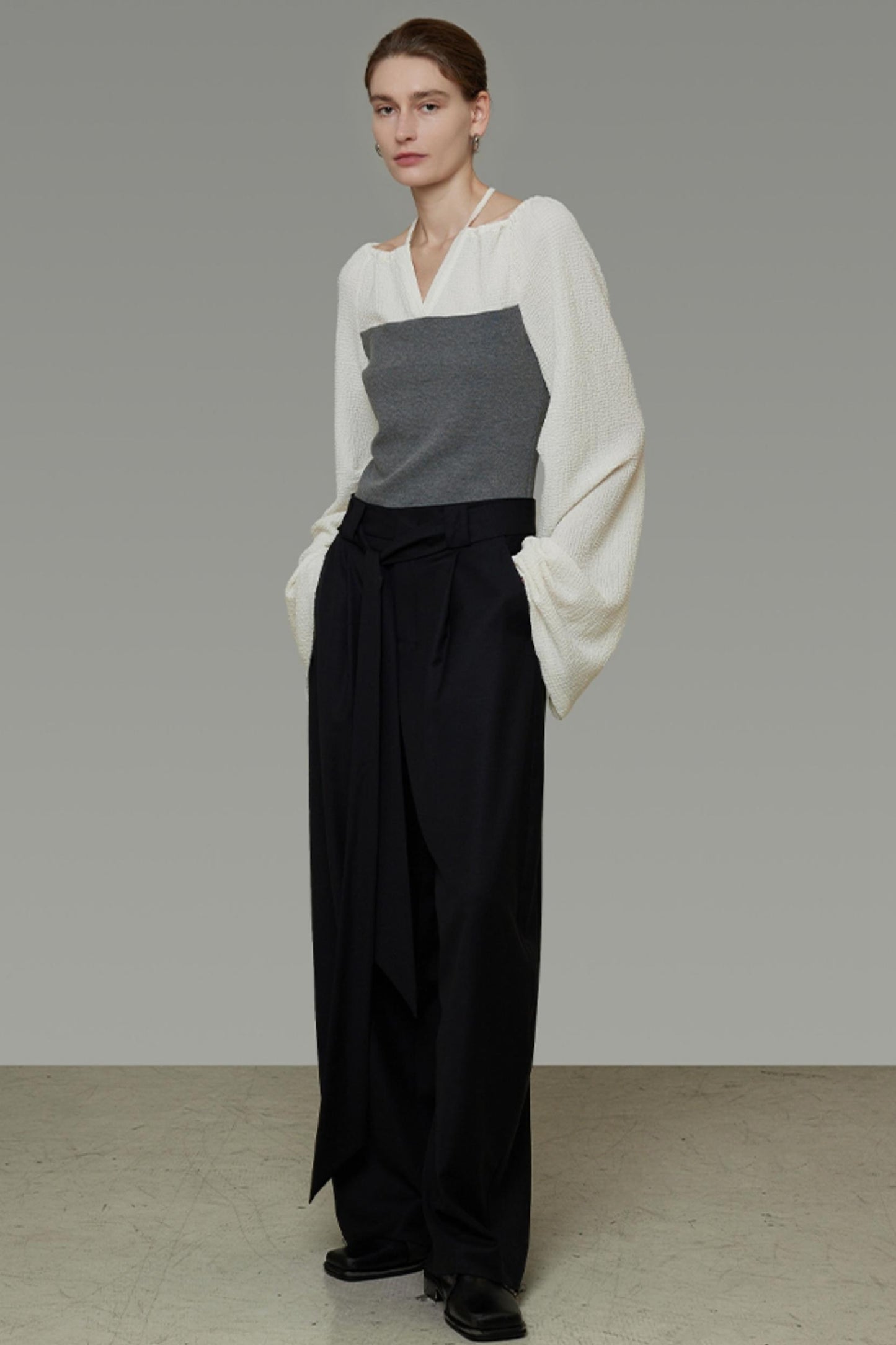 Contrast Round Neck Knit Top