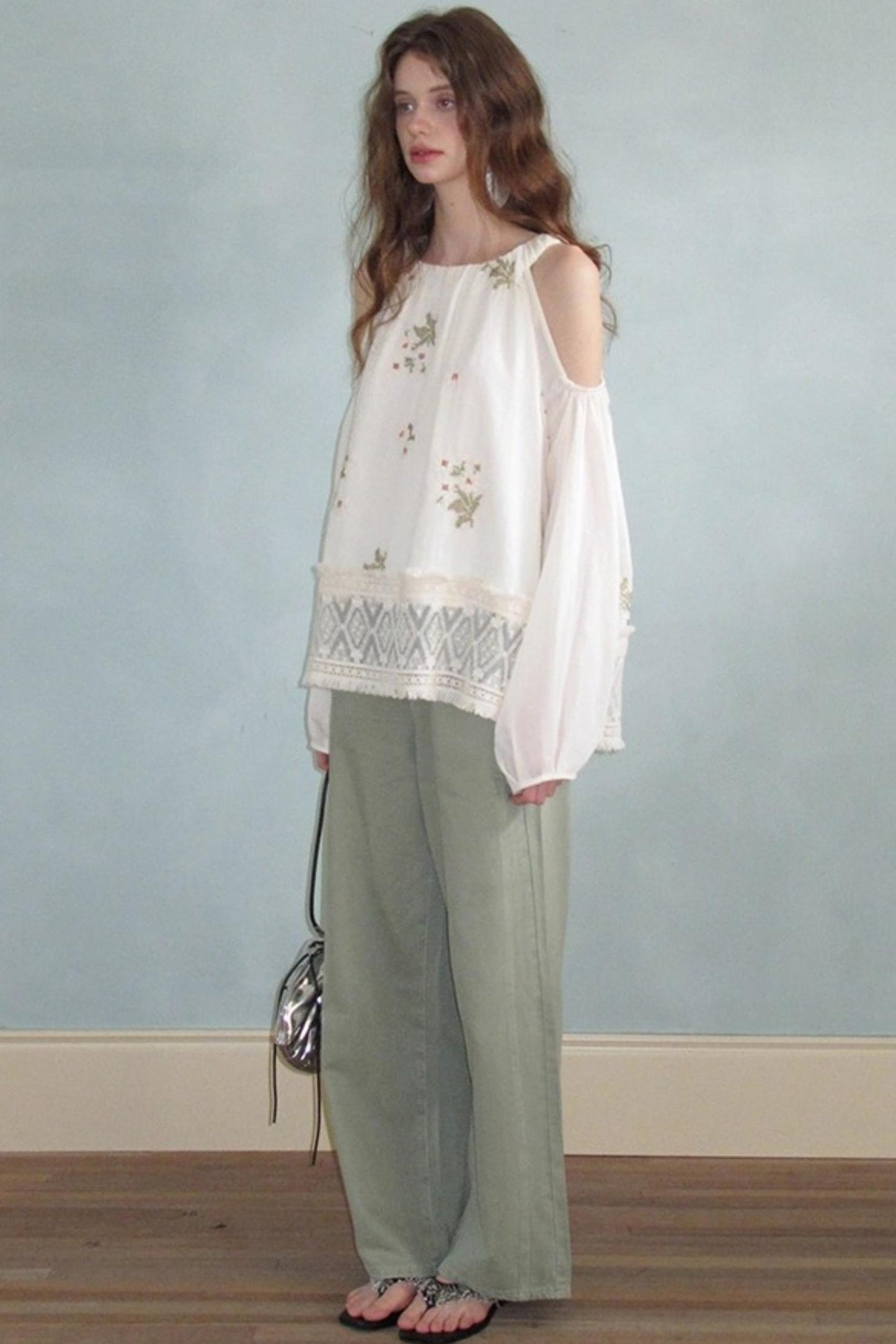 Neoclassical Embroidery Off-the-Shoulder Top
