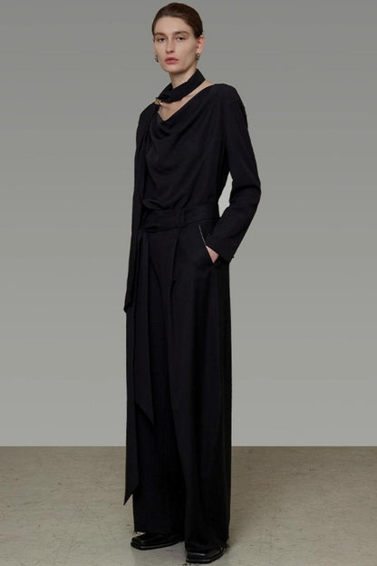 Streamer V-Neck Shirt