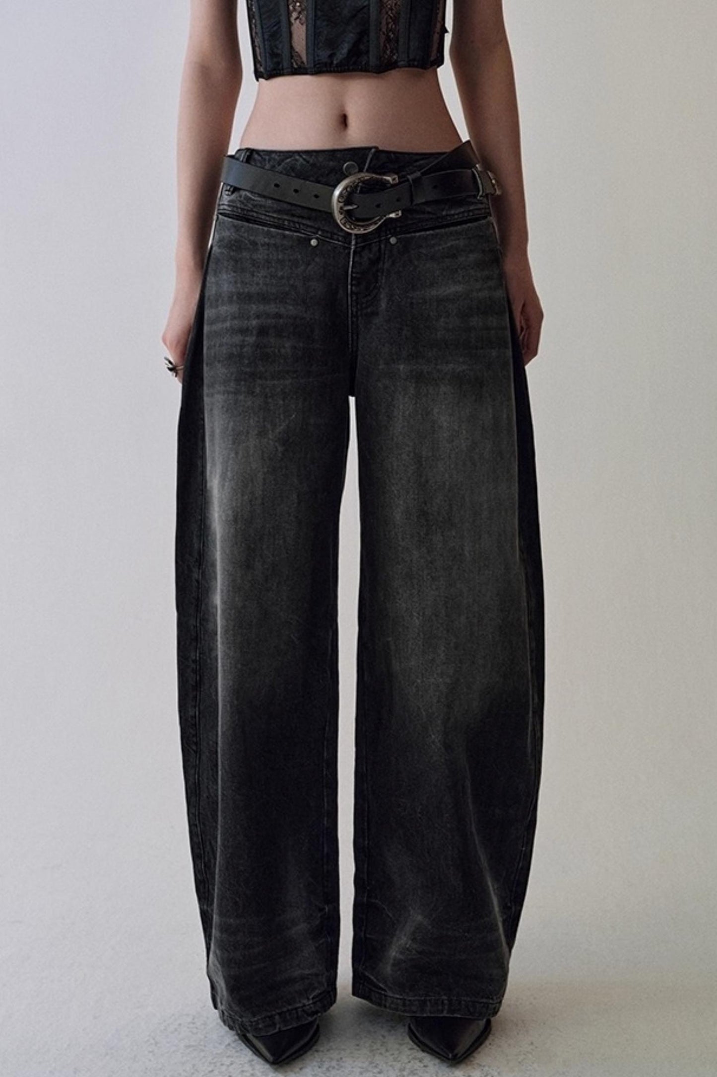 Straight Leg Gradient Scimitar Jeans