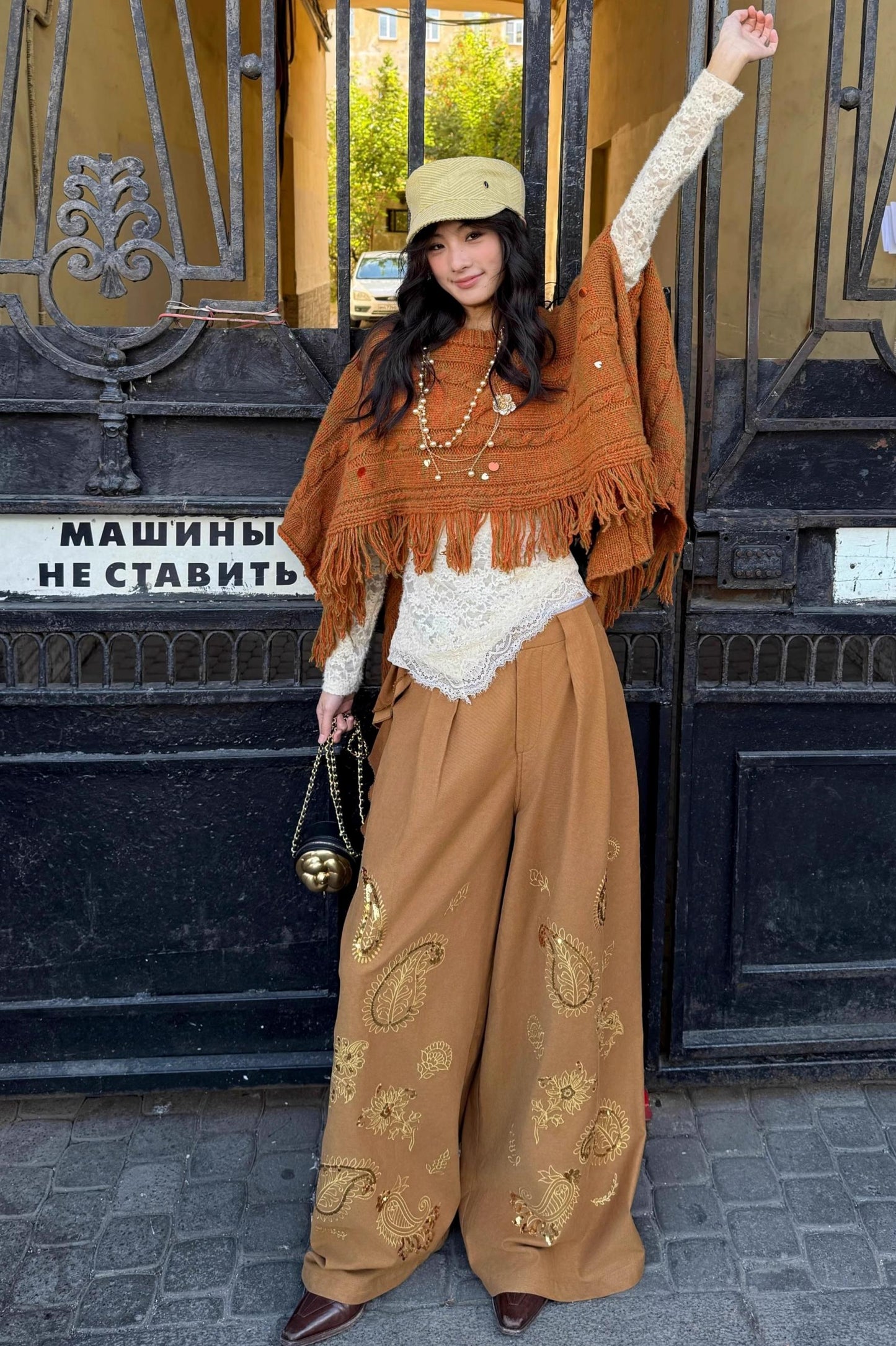 Sweet Vintage Fringe Wool Cape Top Set-Up