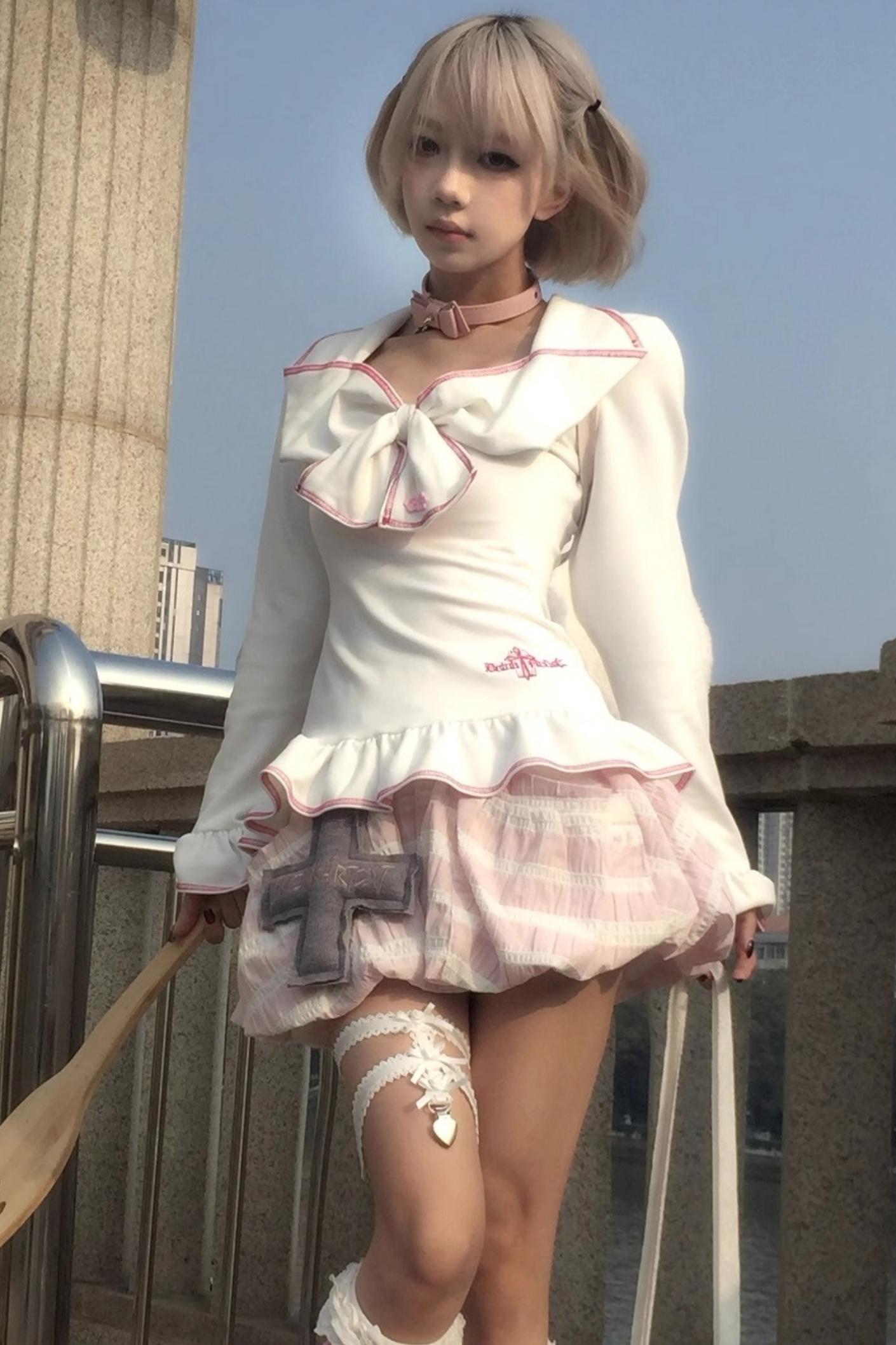 White Slim Square Neck Lace Top