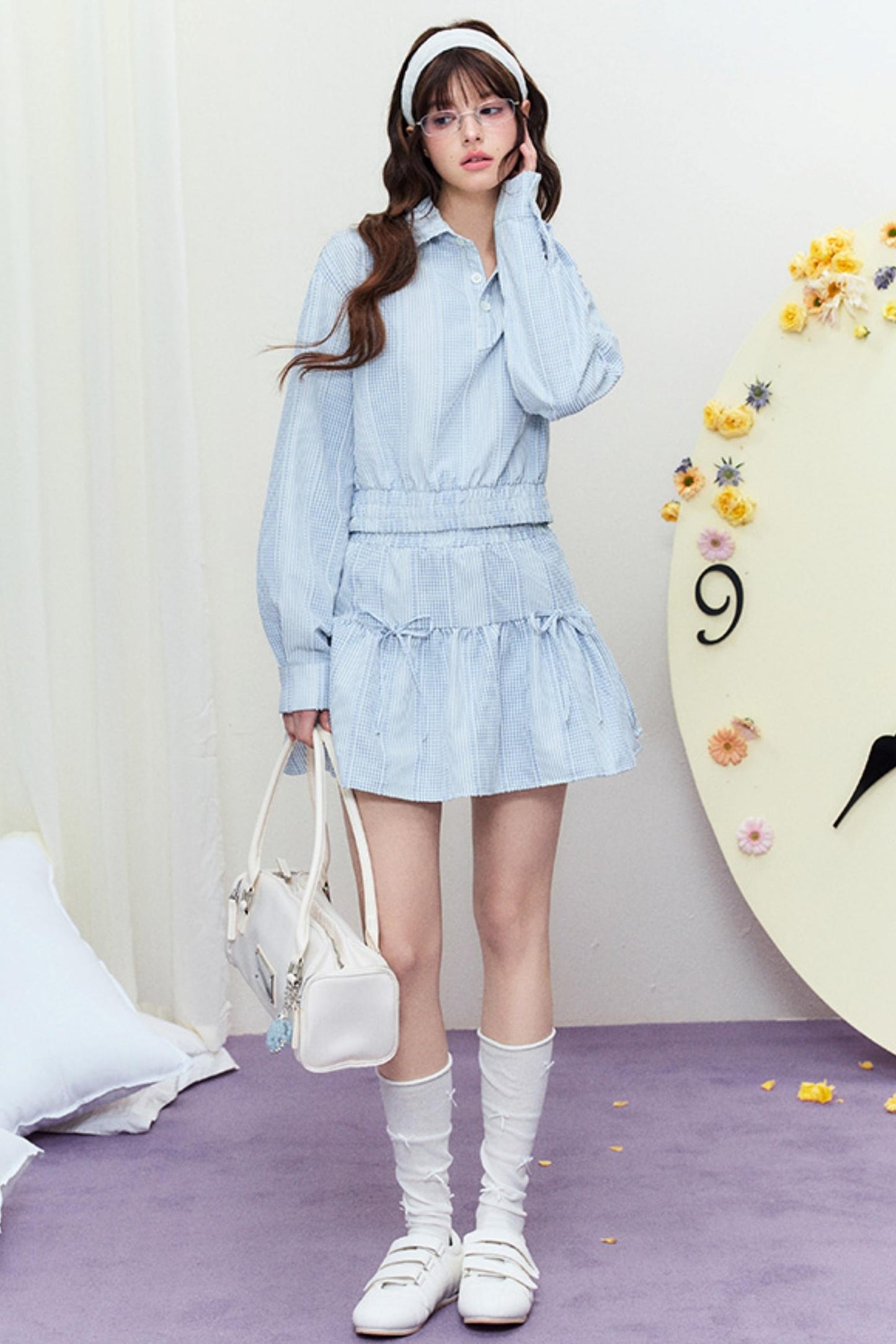 Zweiteiliger gestreifter Frühlingsanzug mit Regenschirmrock