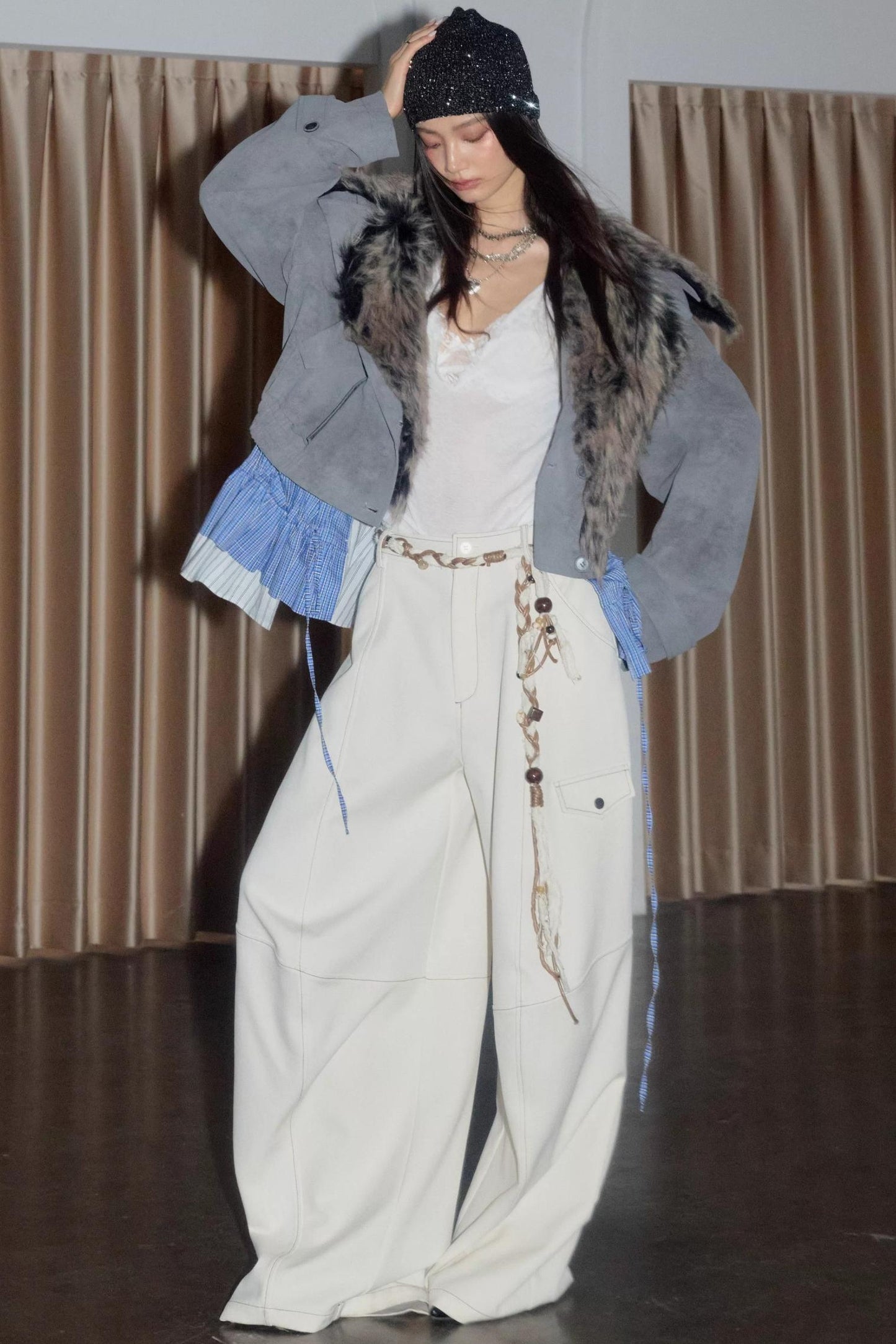 Relaxation Silhouette Pants