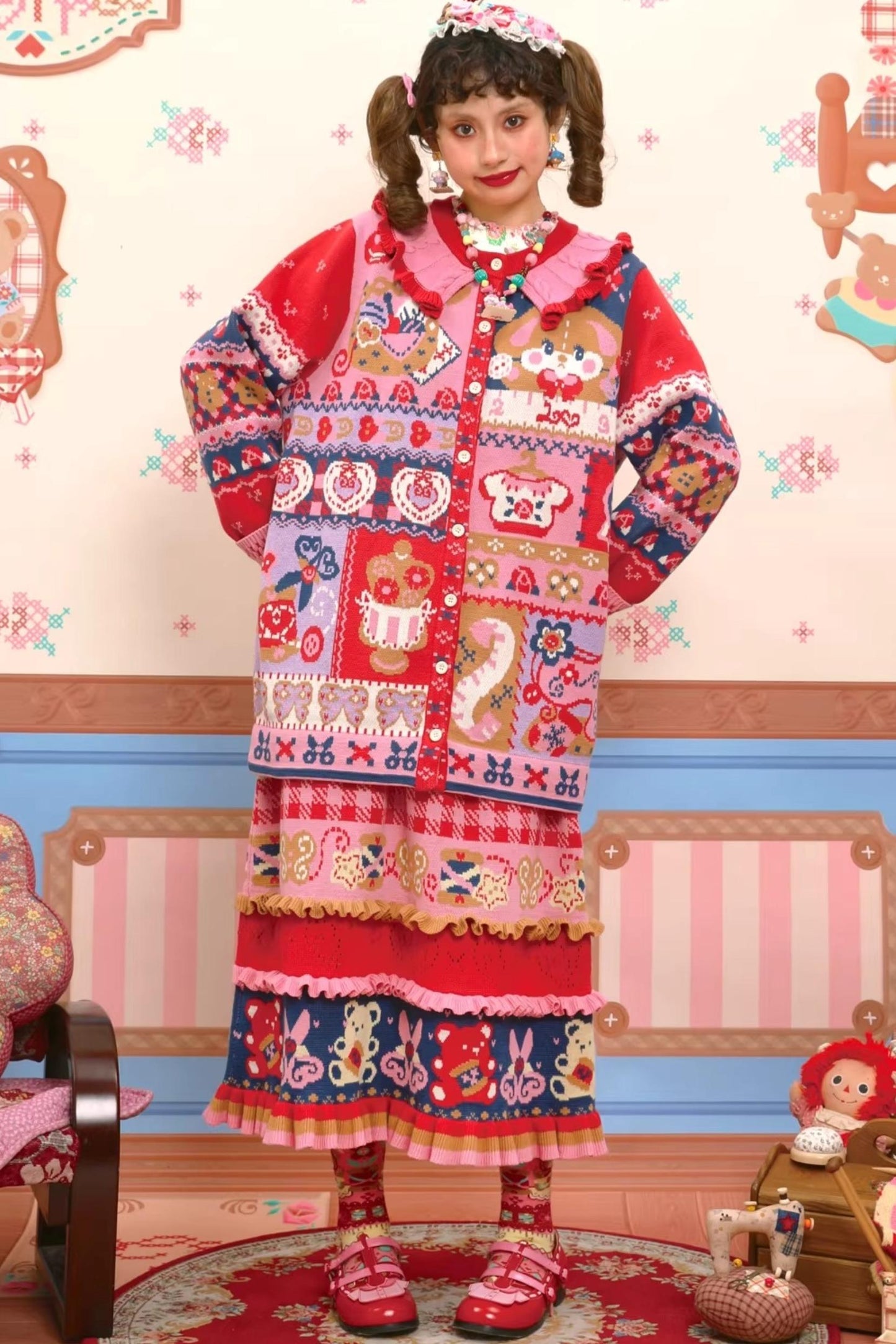 Rot-Marineblaue Jacquard-Strickjacke
