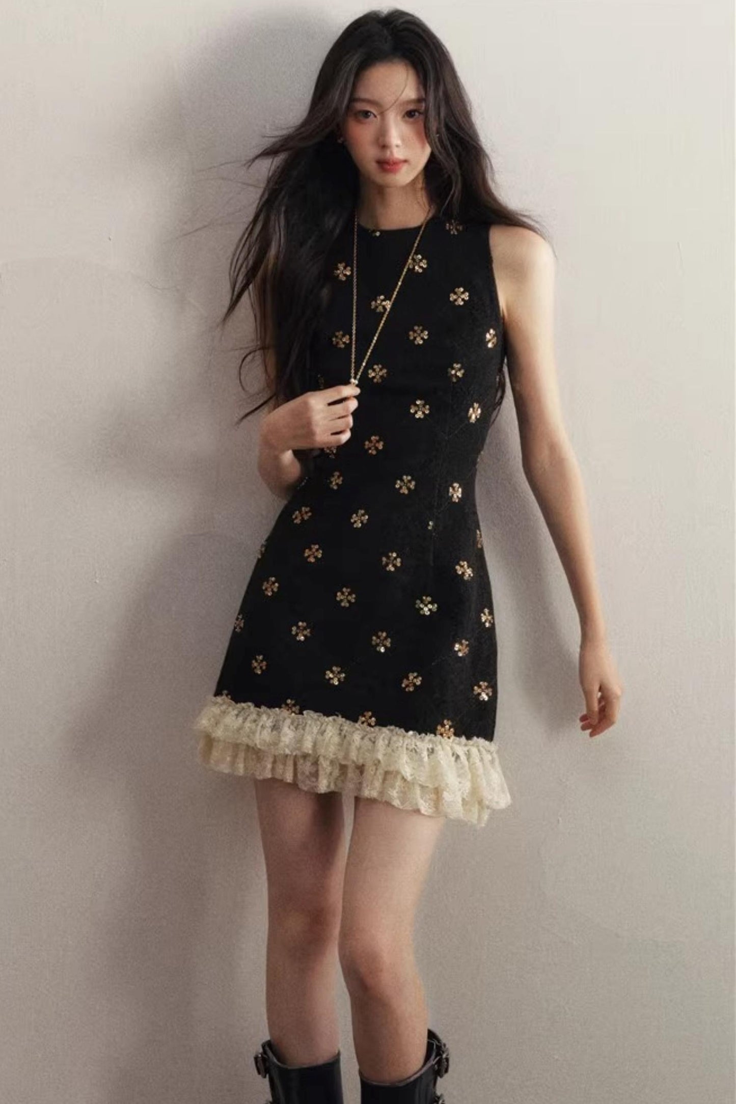 Gold Sequin Tweed Fragrance Winter Short Coat Set-Up