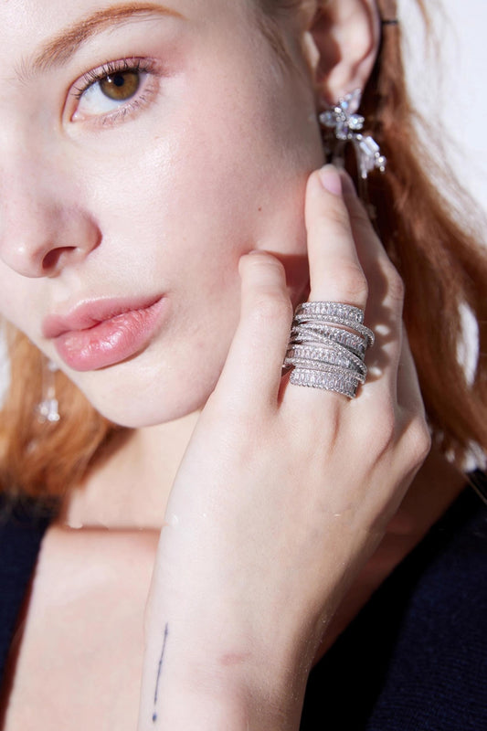 Babylonian White Gold Sophisticated Ring