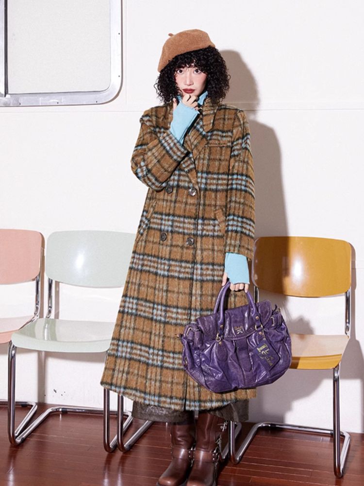 Loose long wool plaid coat