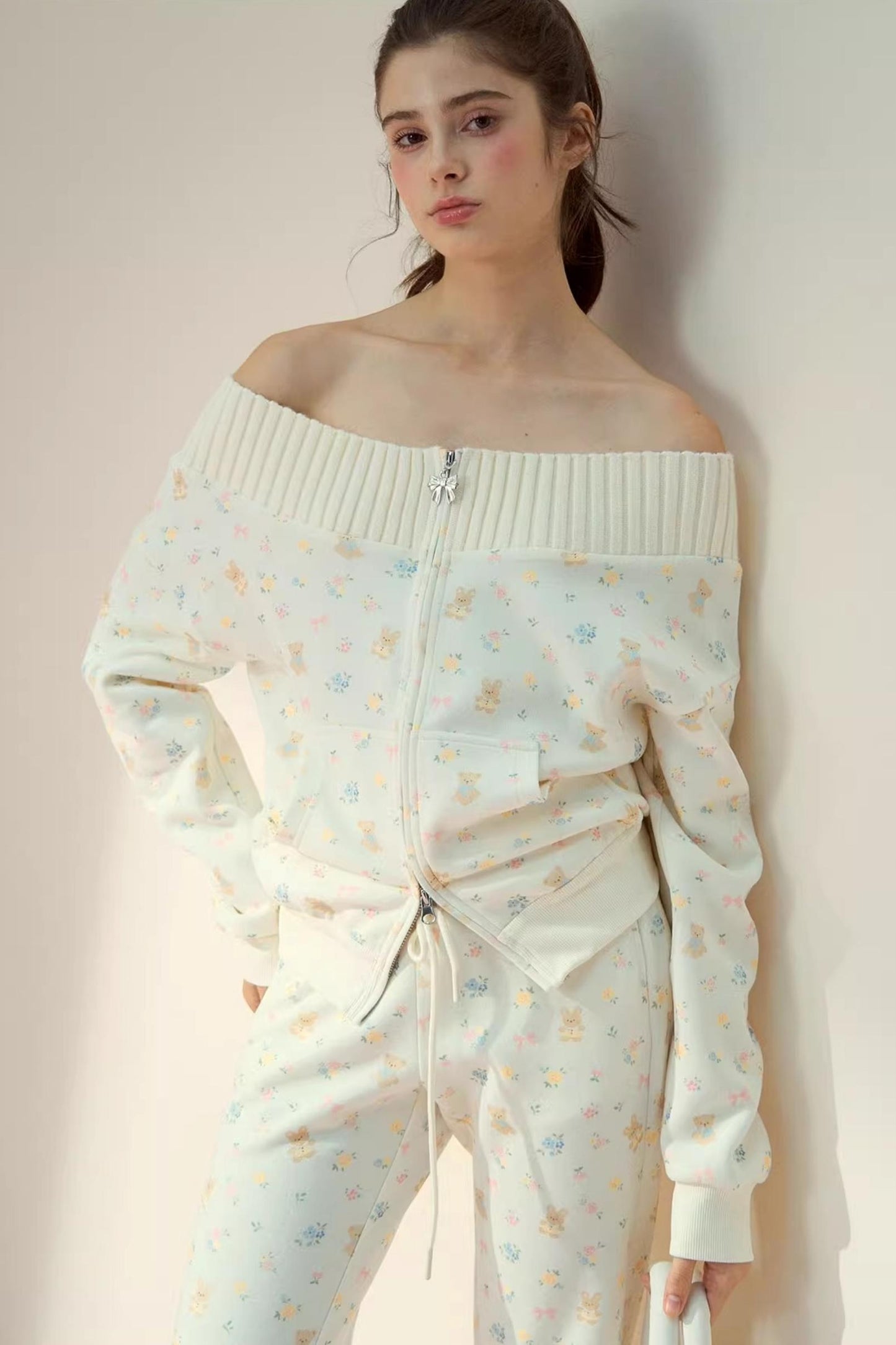 One-Shoulder Sweatshirt Set-Up