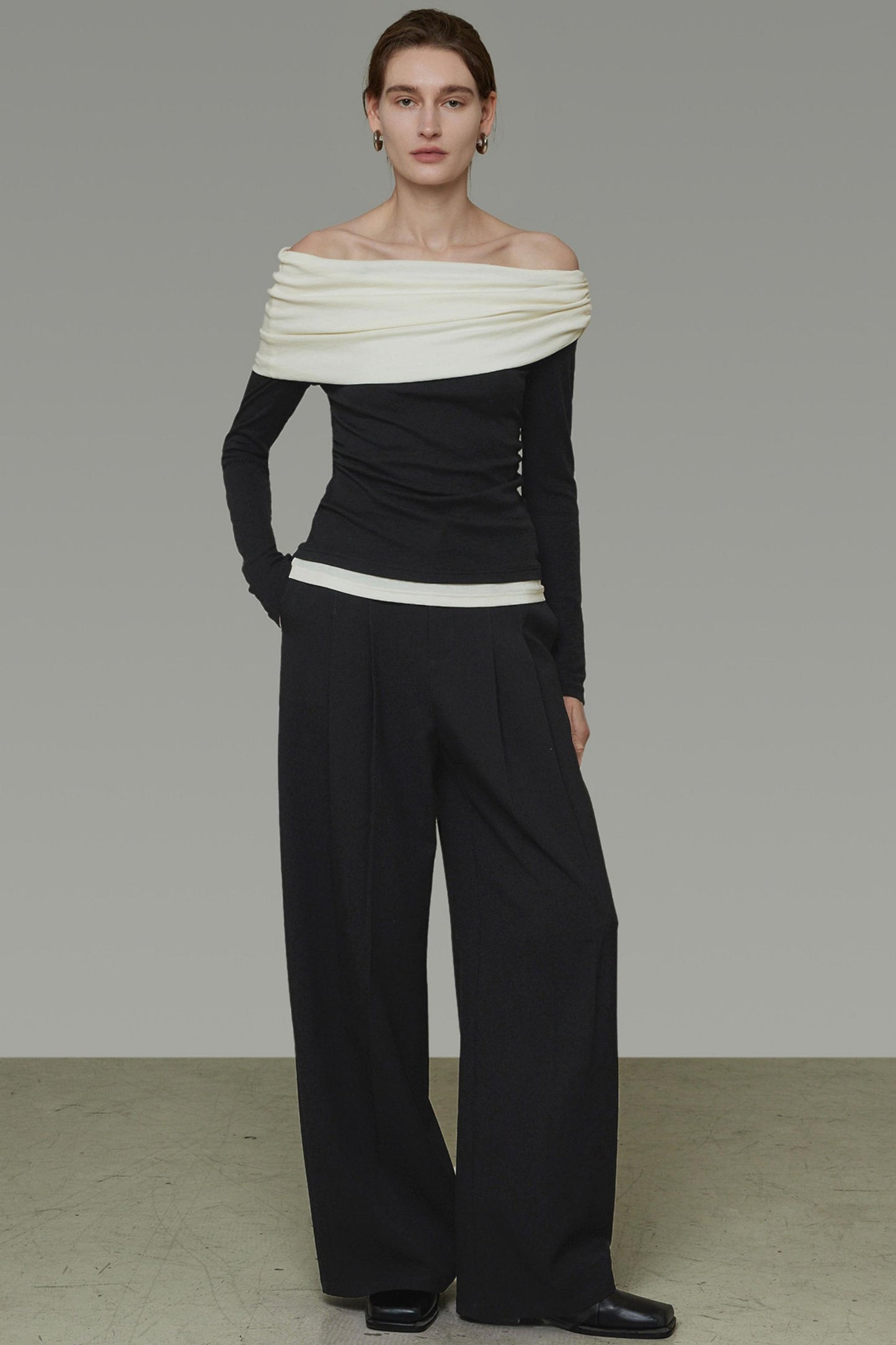 Plissierte Schulterfreie Strickbluse