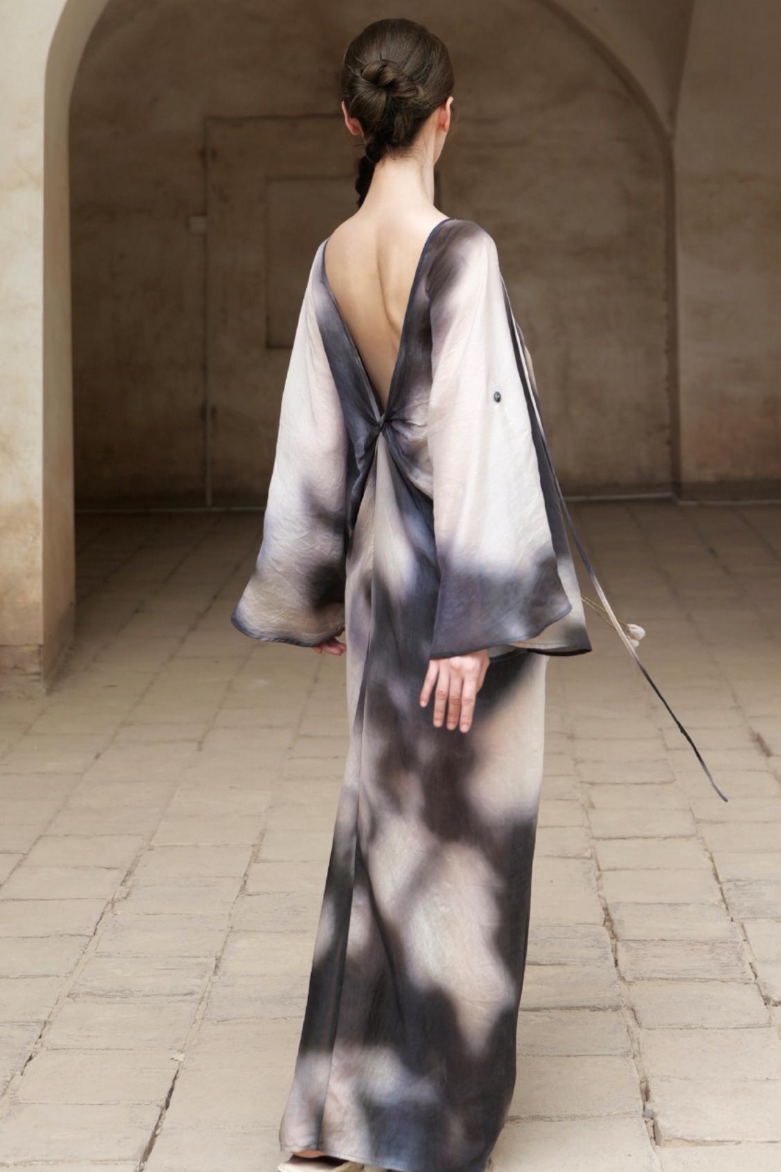 Chinese Ink Blended V-Neck Bat Sleeve Long Dress