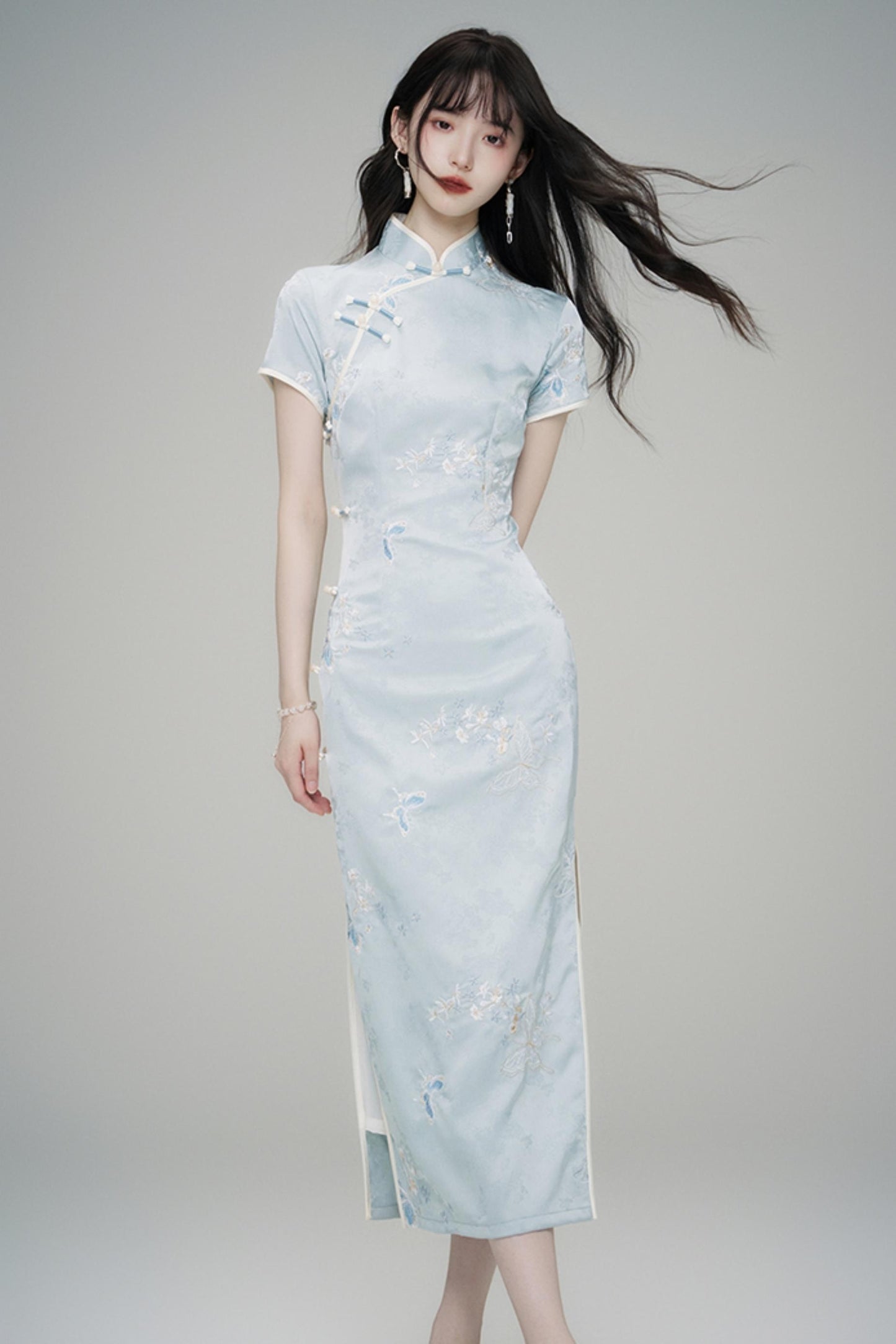 Chinese Style Embroidered Short Sleeve Dress