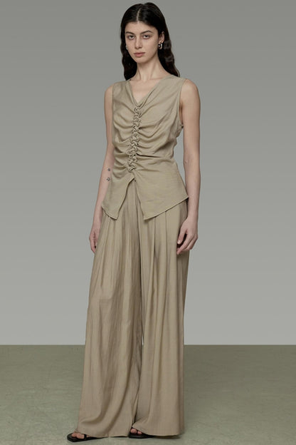 Flowing Pleated Wide-Leg Trousers