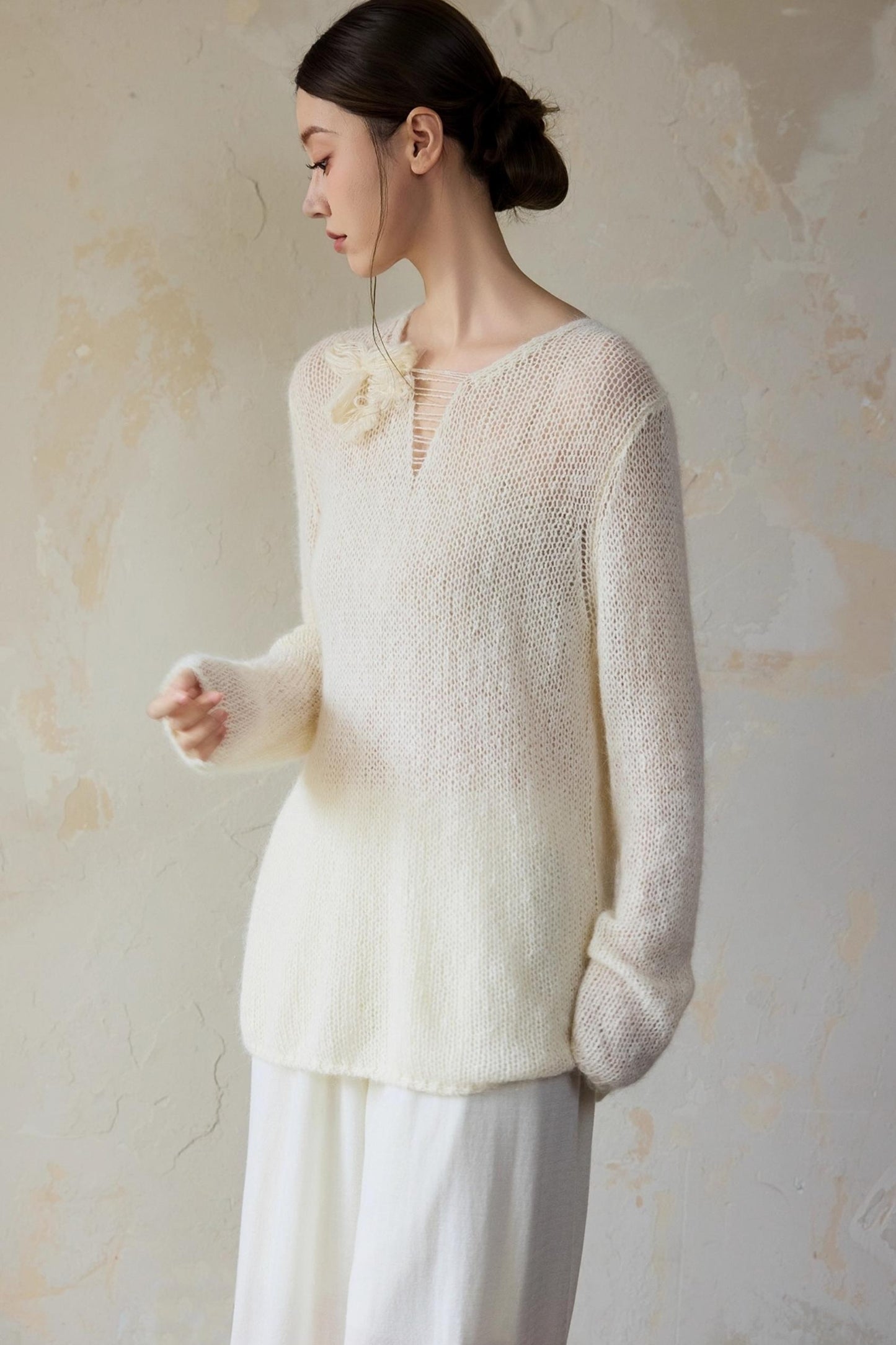 White Alpaca Wool Flower Sweater