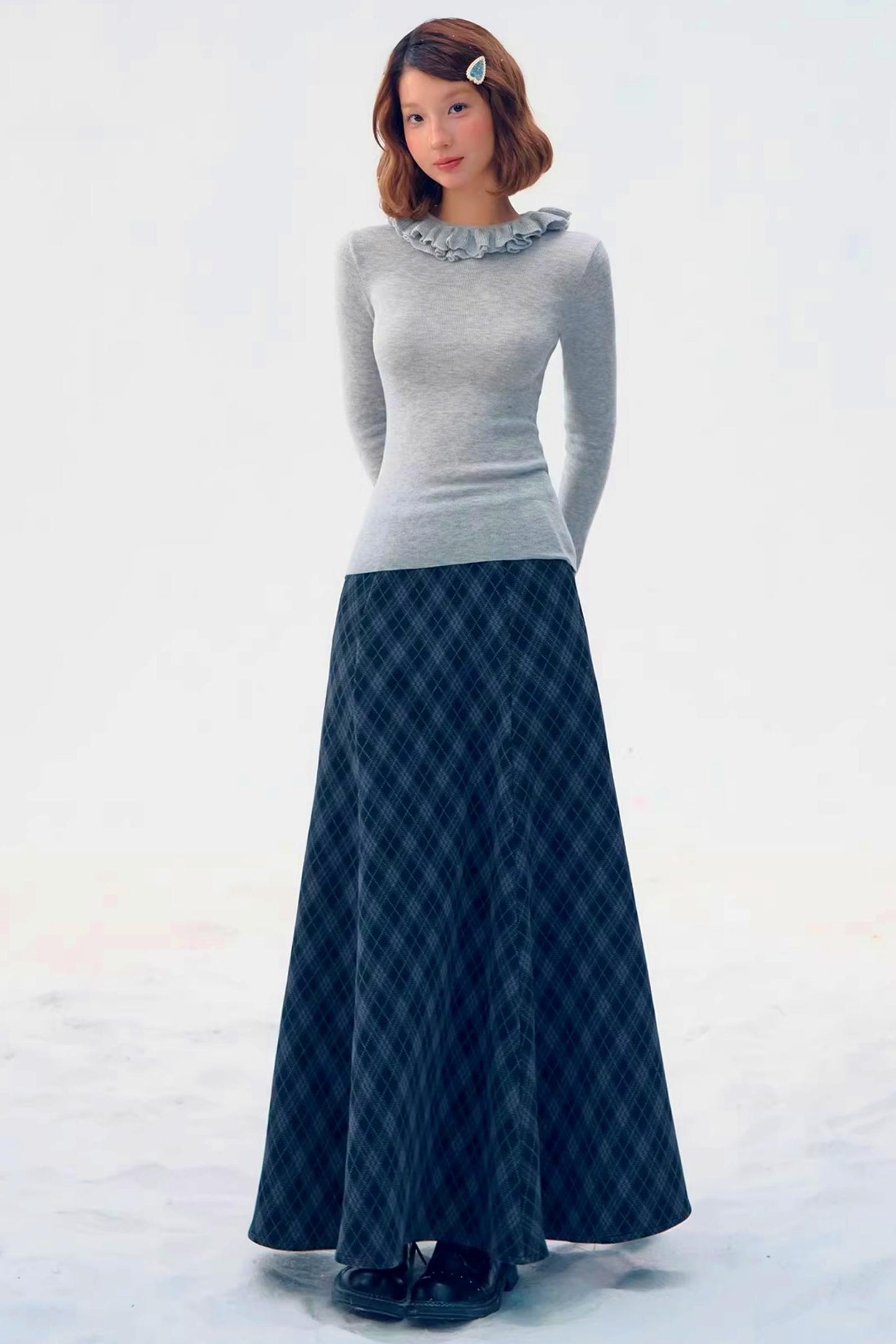 Three-Dimensional Lace Knit Top