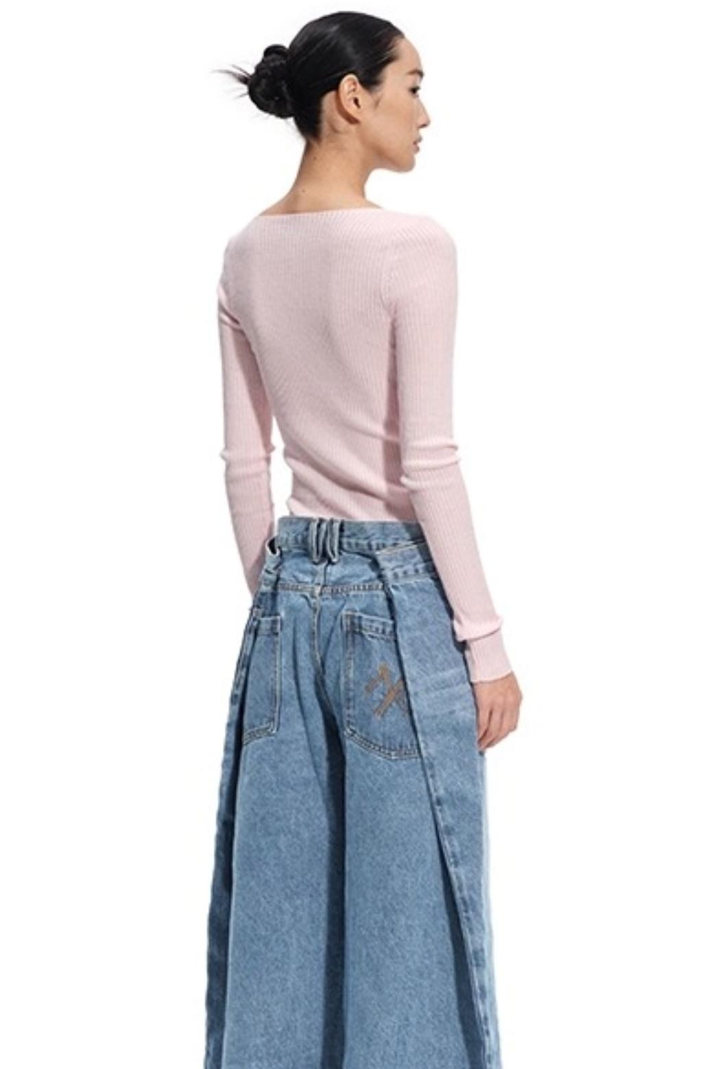 Mercerized Wool V-Neck Top