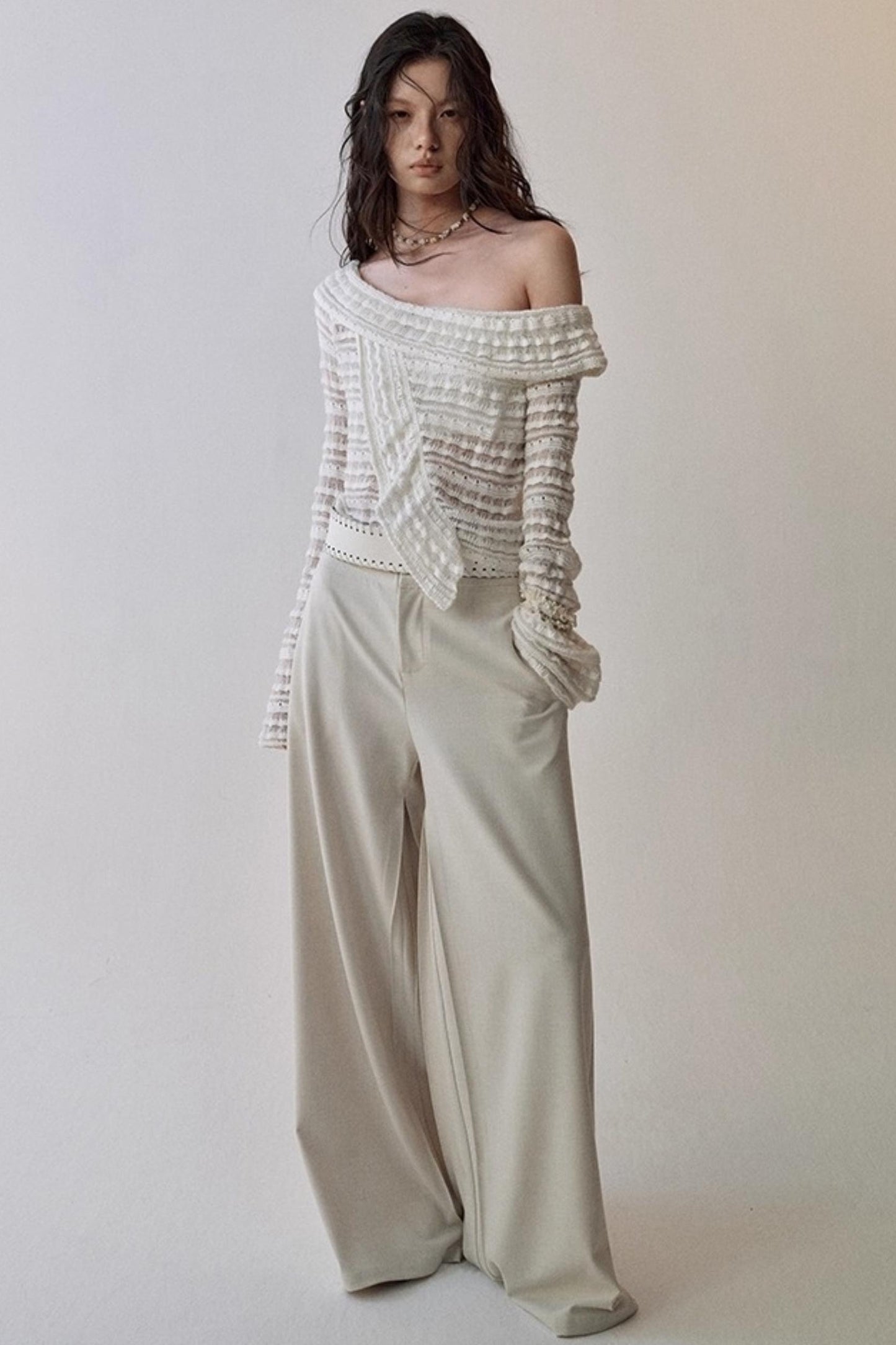 Clouds Knitted One-Shoulder Blouse