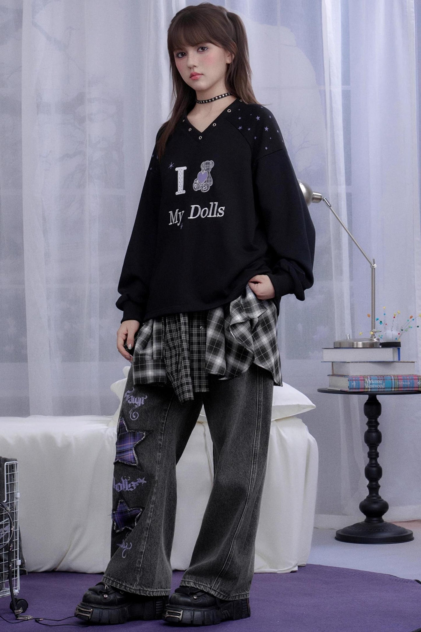 V-Neck Star Plaid Bear Sweatshirt