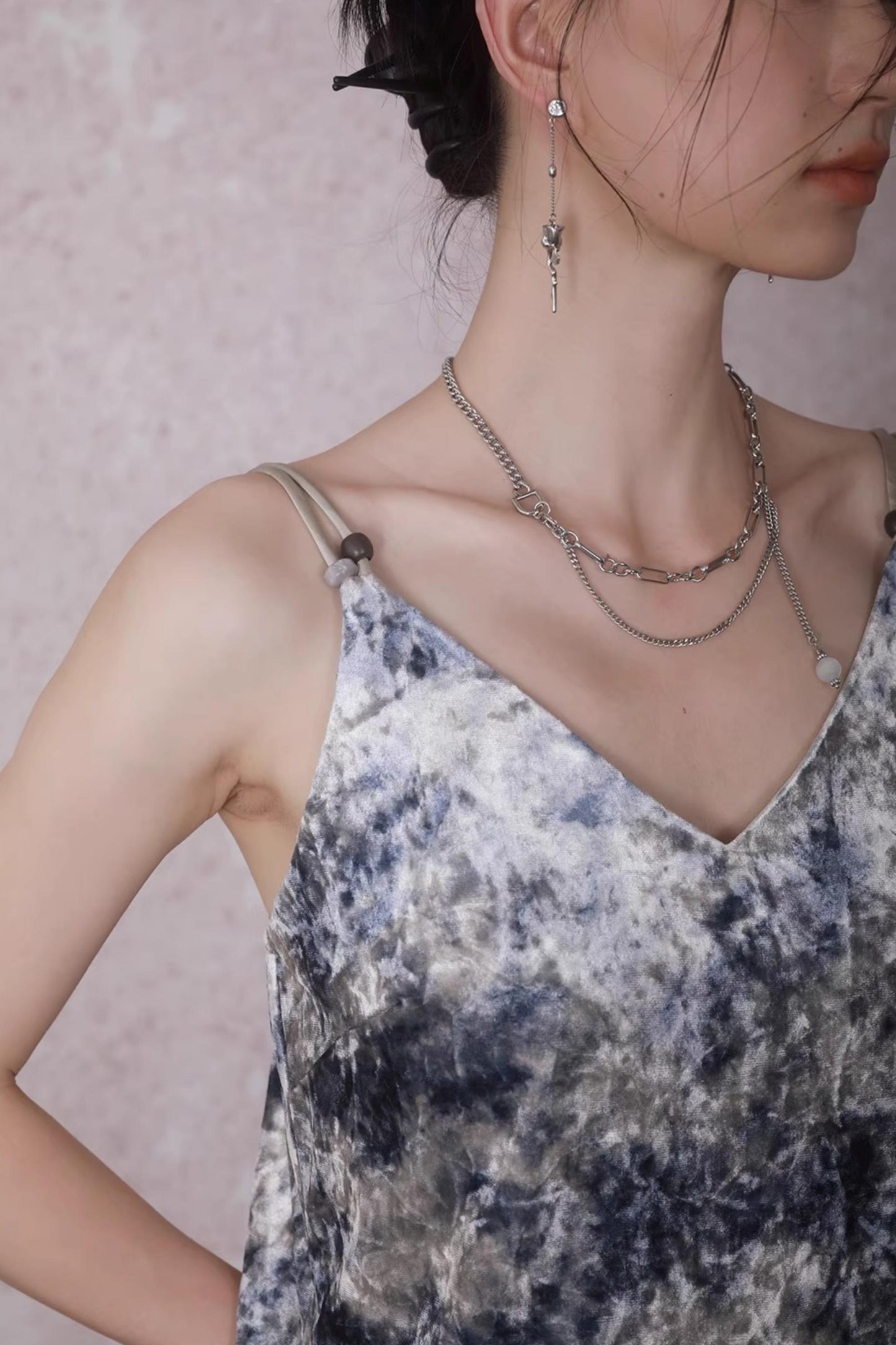 Yuanque Blue Velvet Slip Dress