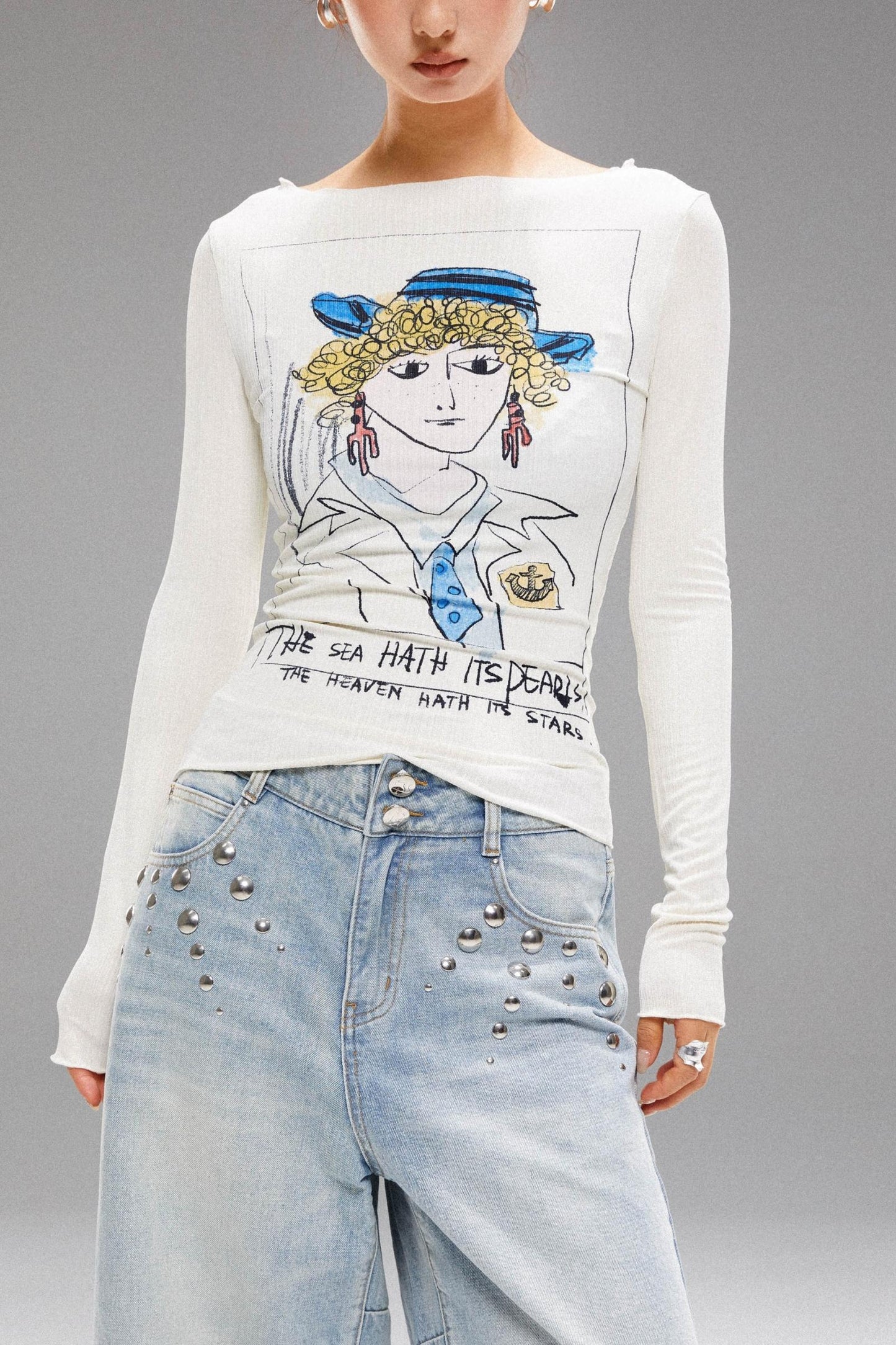 Retro Art Face Print Knit Top