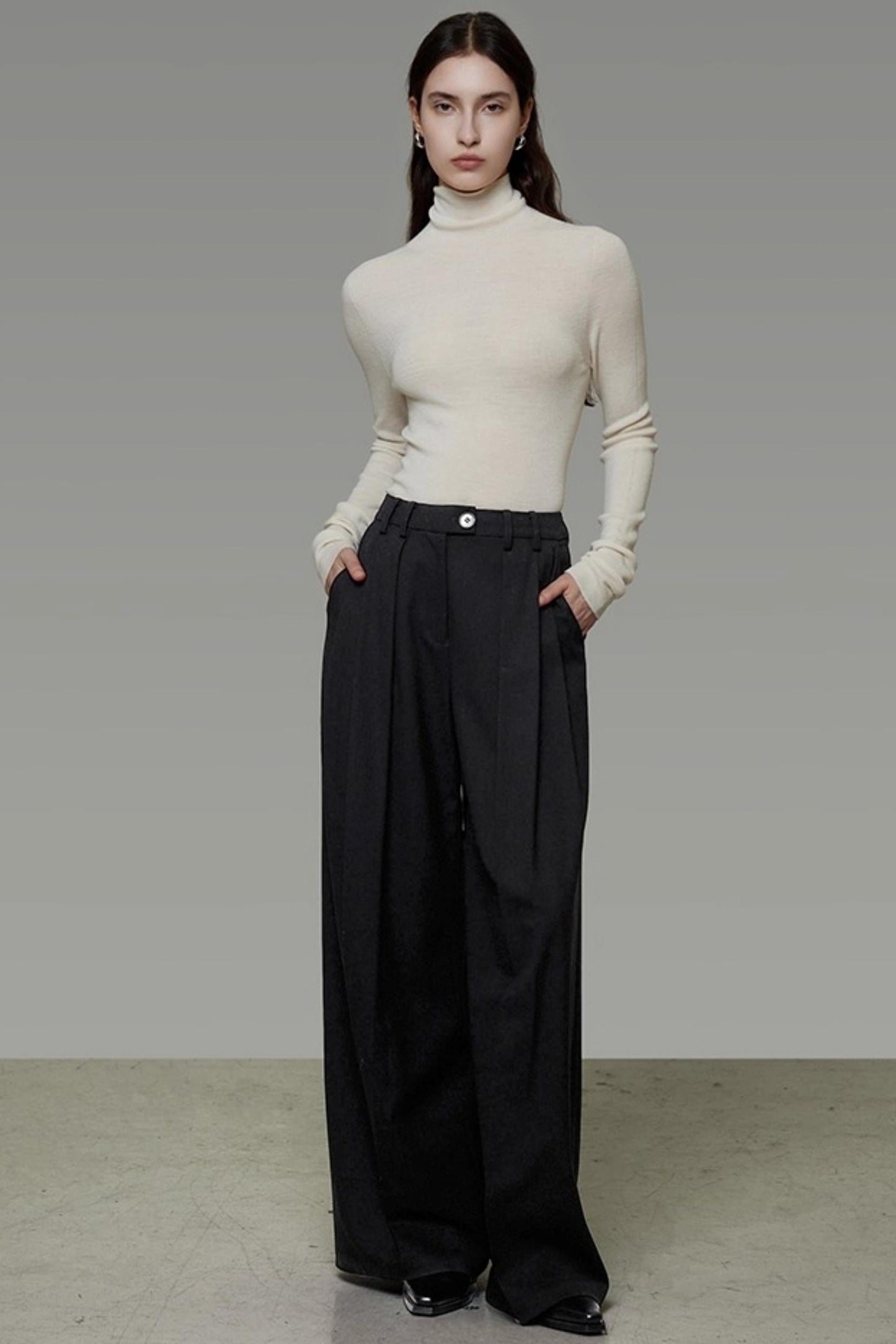 Classic Pleated Wide-Leg Pants