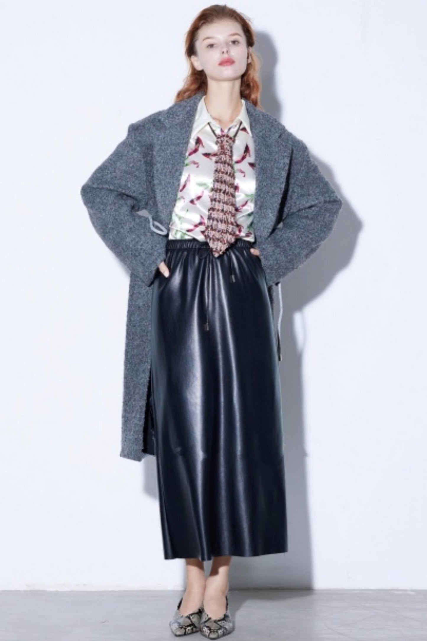 Versatile Leather Straight Skirt