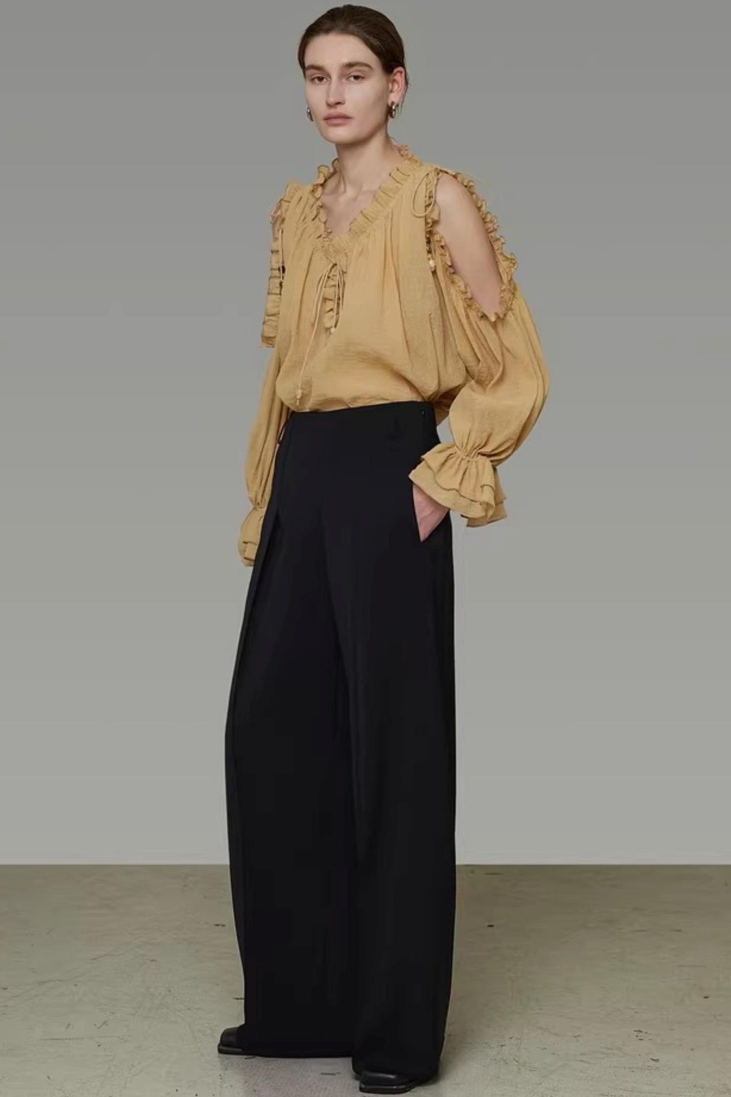 Lockeres Off-Shoulder-Shirt mit Rüschen