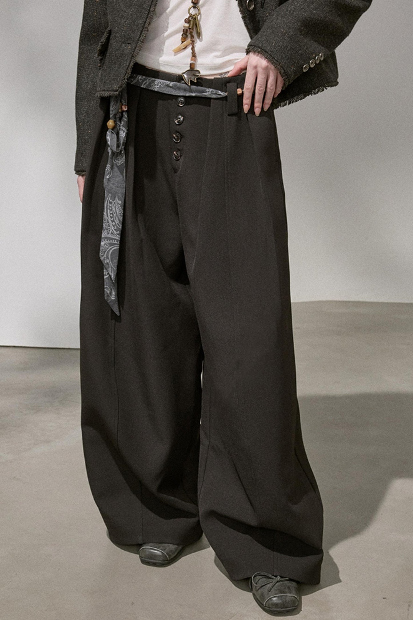Button Pleated Cargo Pants