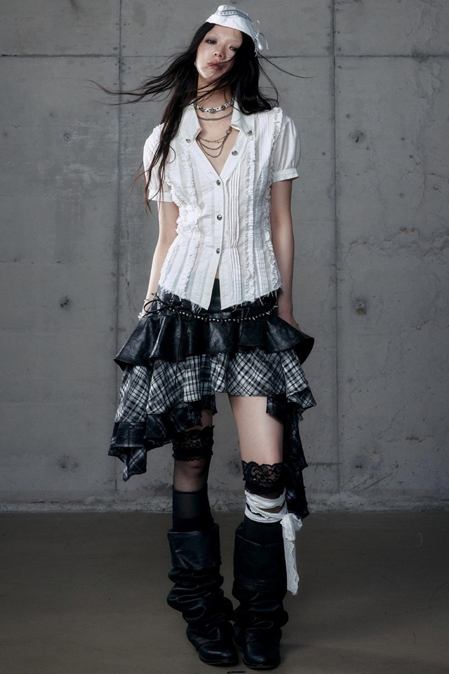 Vintage Lace V-Neck Bubble Sleeve Shirt